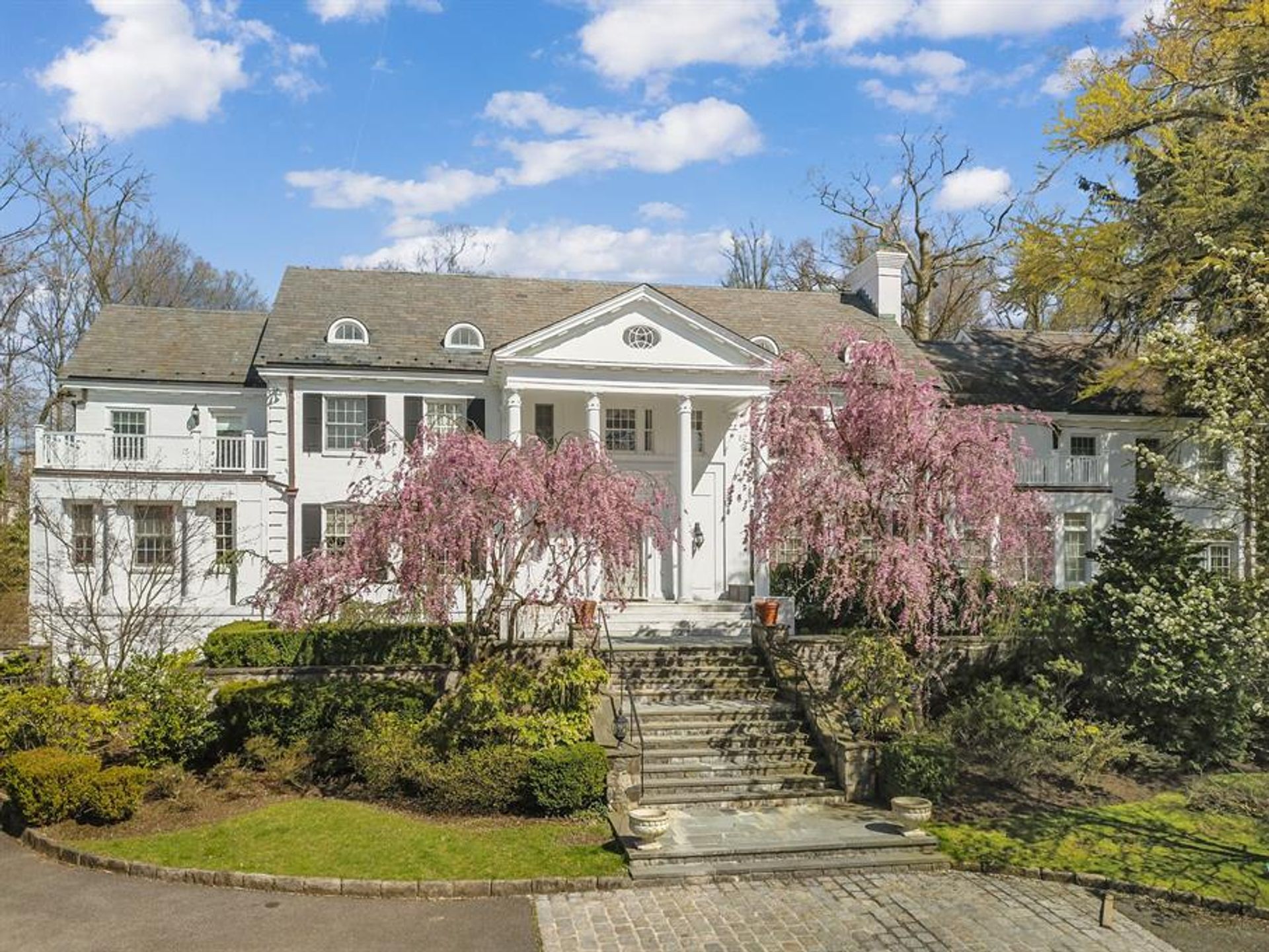 House in Scarsdale, New York 10107786