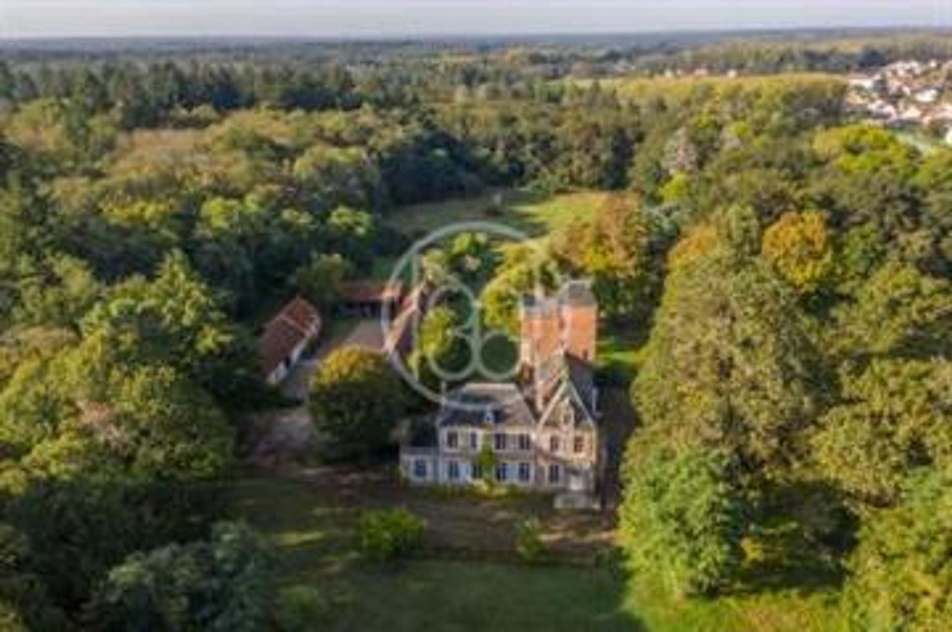 Huis in Orleans, Centre-Val de Loire 10108009