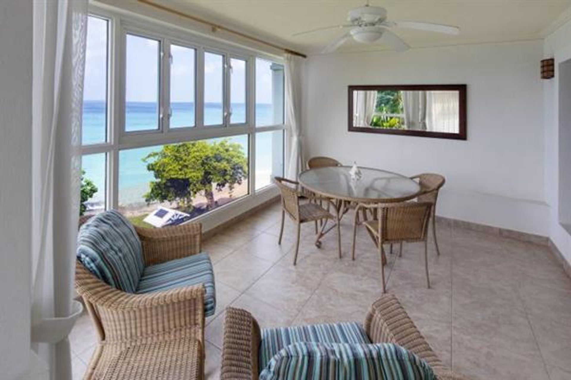 Συγκυριαρχία σε Beach View, Saint James 10108225