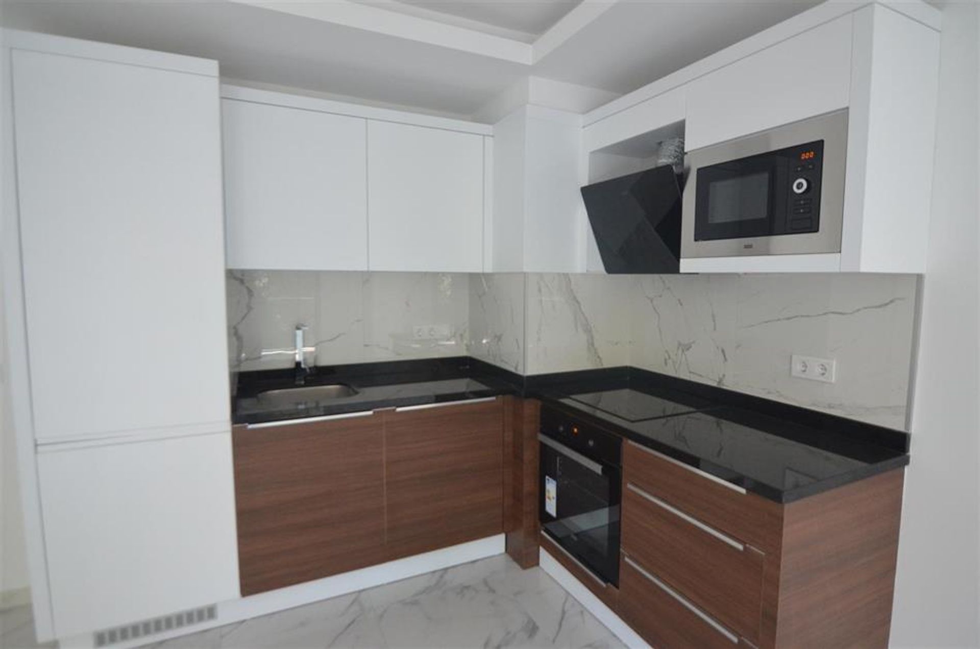 Condominium in Alanya,  10108572