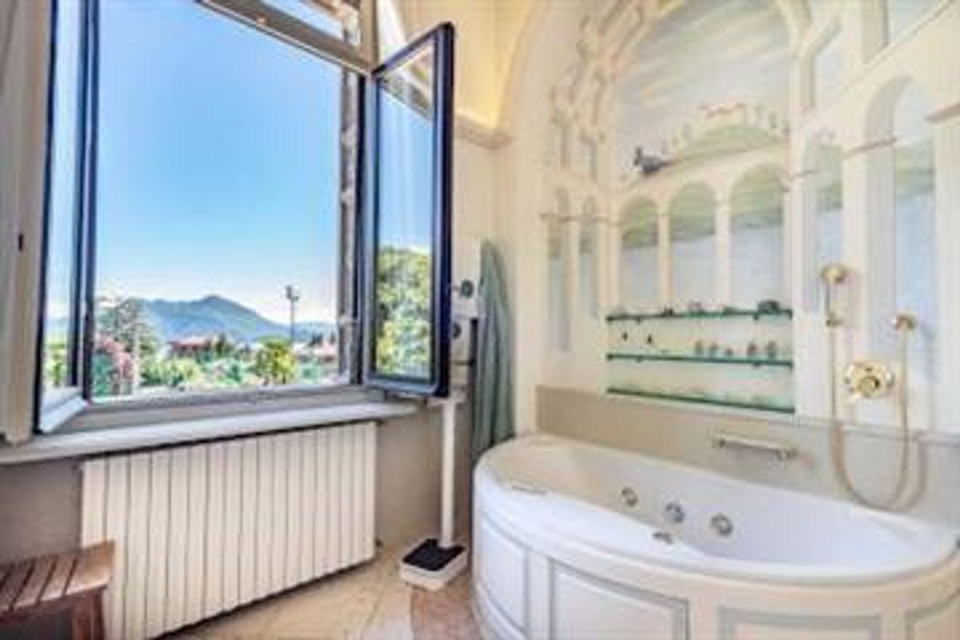 Condominium in Stresa, Piemonte 10109972