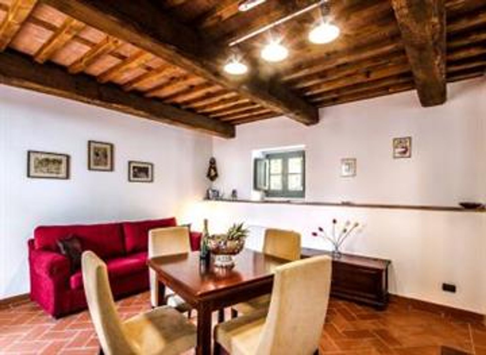 Condominium in Lucca, Tuscany 10110200