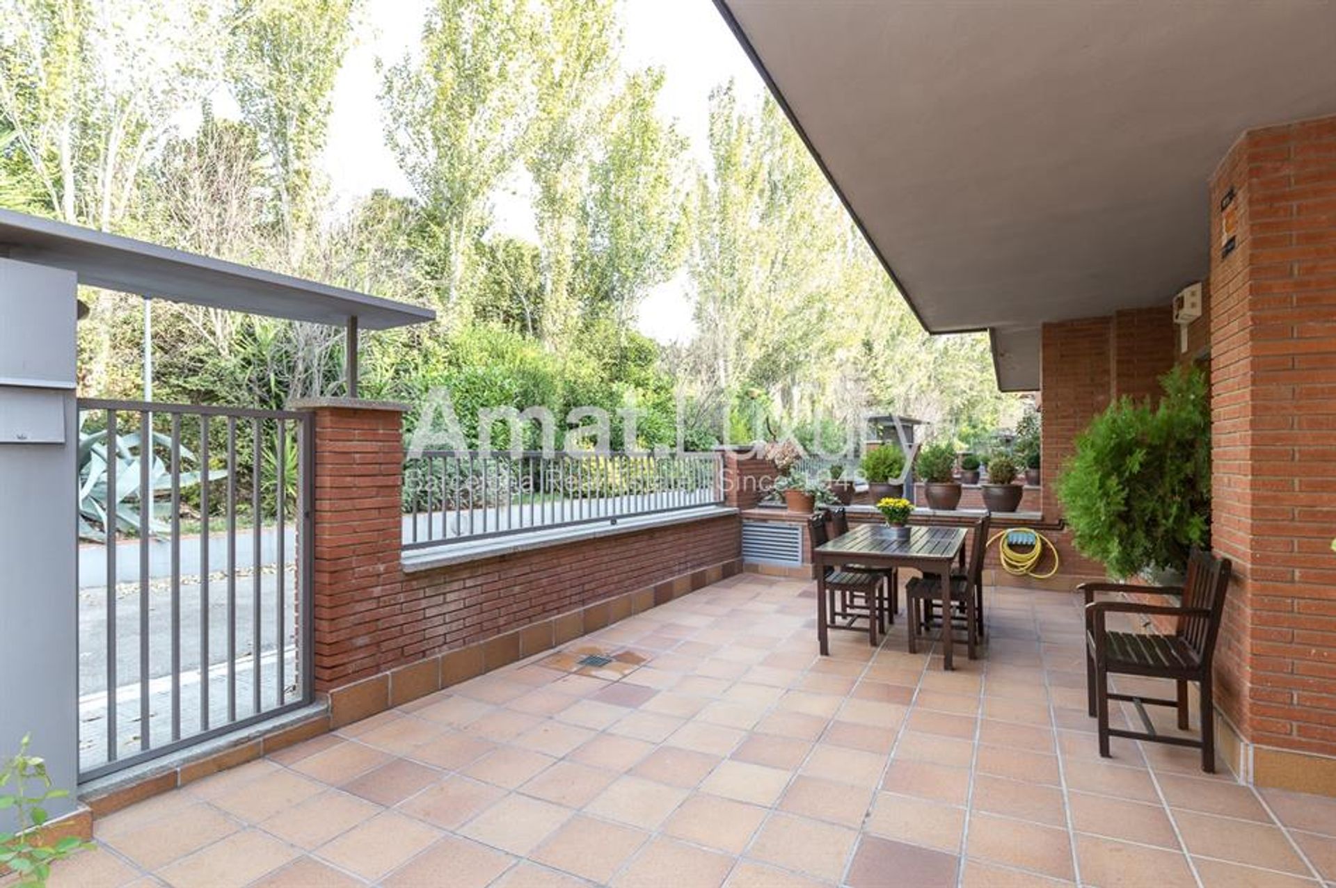 Haus im Av Villadelprat, Barcelona 10110284