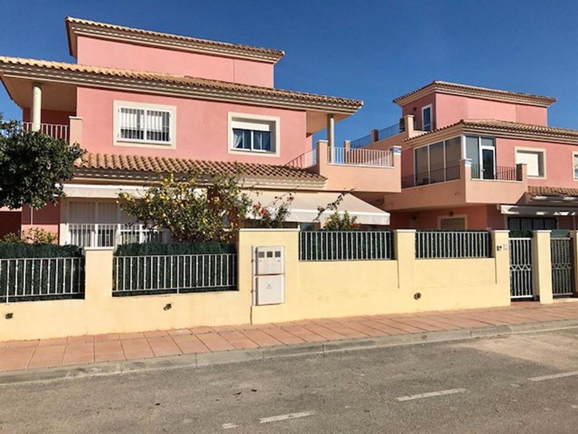 Rumah di Los Alcazares, Murcia 10110492