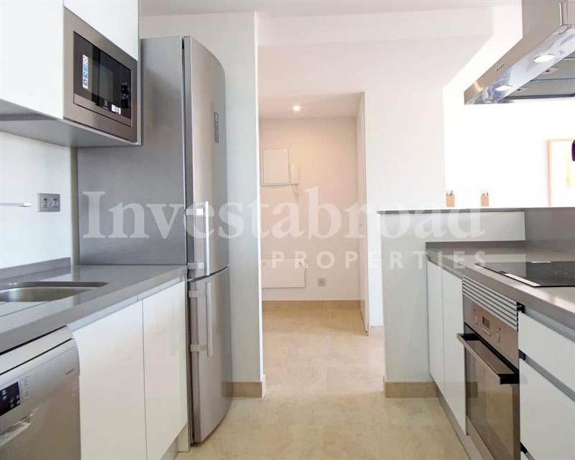 Condominium in Los Alcazares, Murcia 10110497