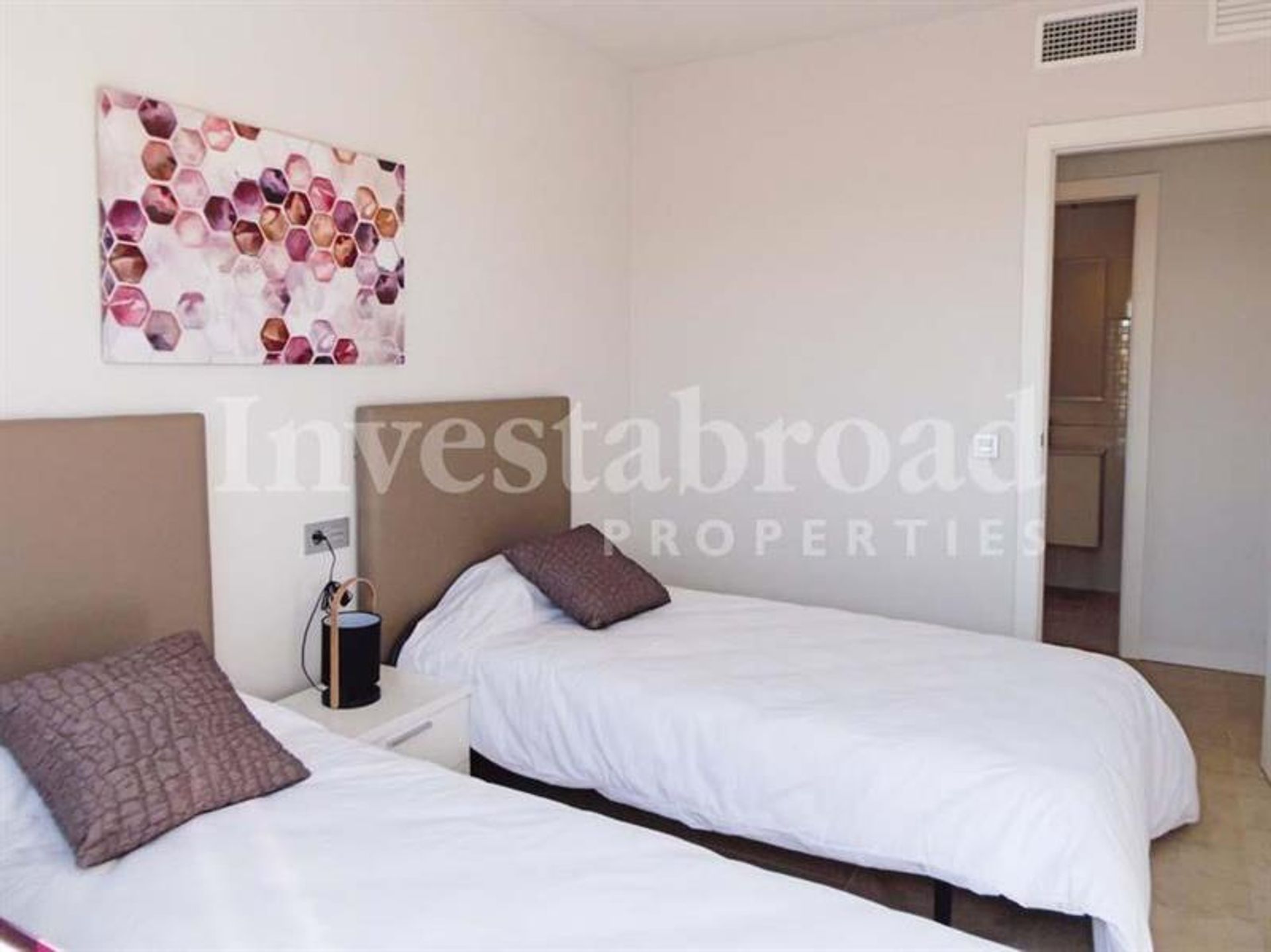 Condominium in Los Alcazares, Murcia 10110497