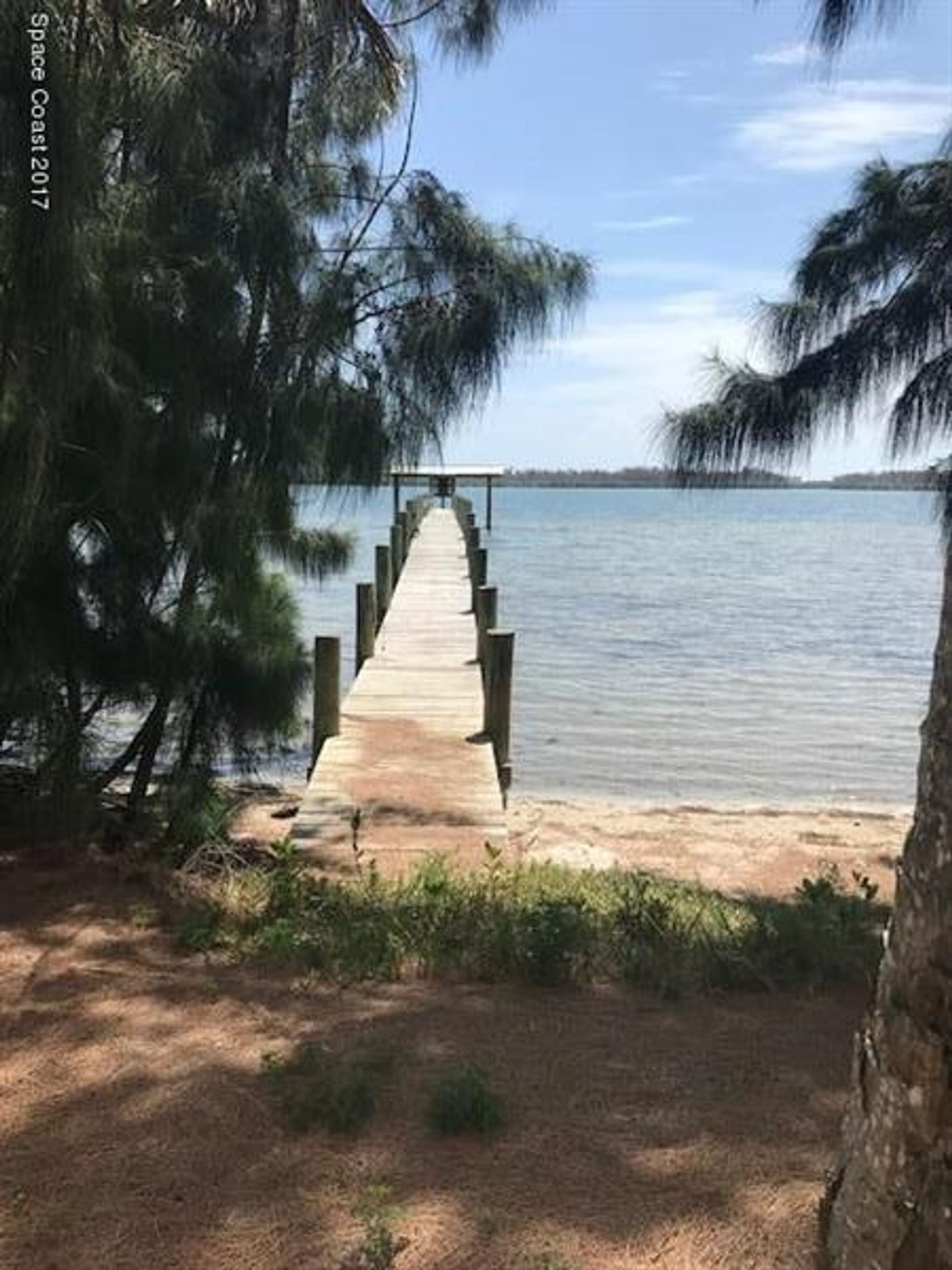 Земля в Floridana Beach, Florida 10110599