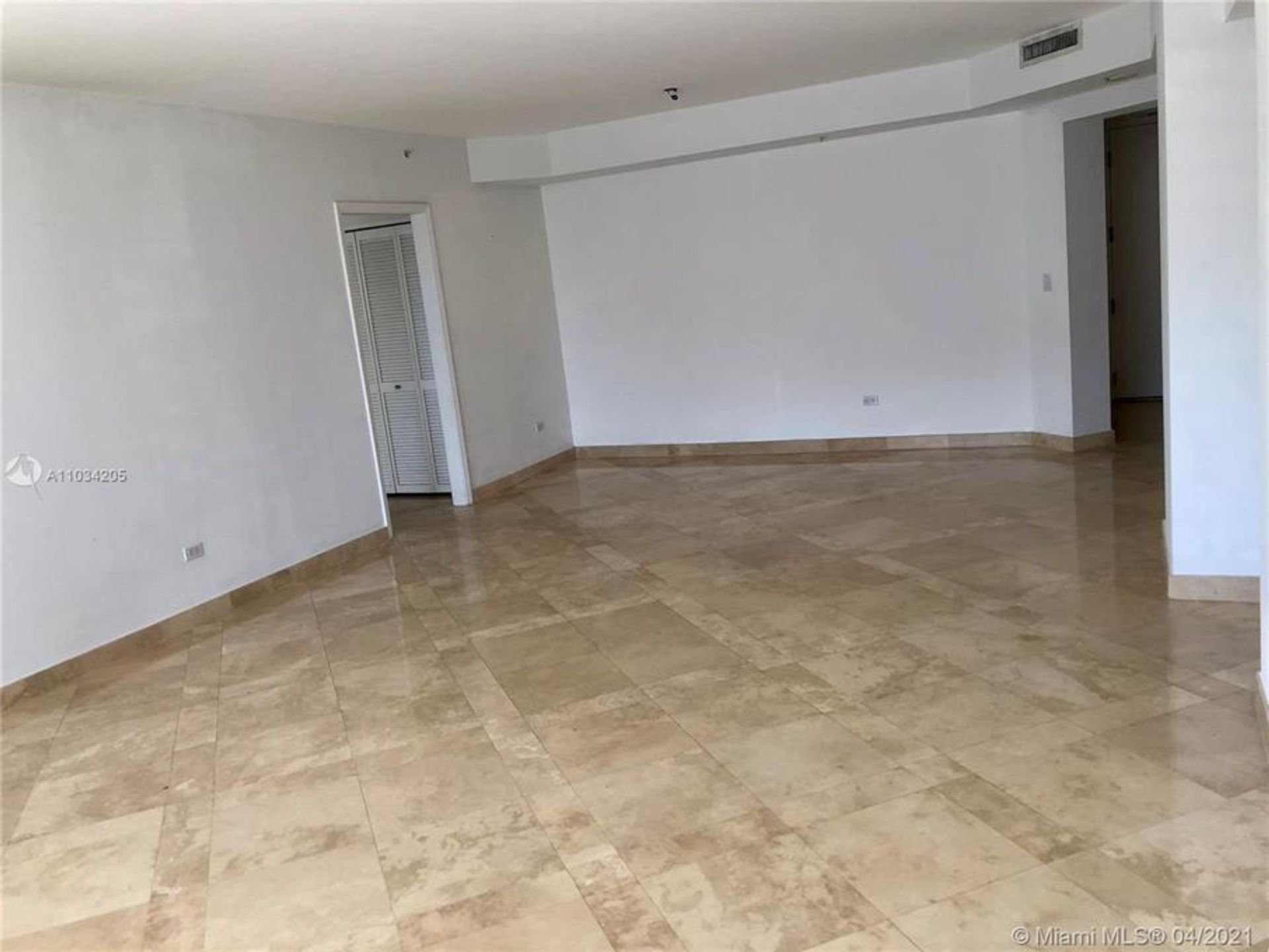 Condominio en Bahía de Palmito, Florida 10110771