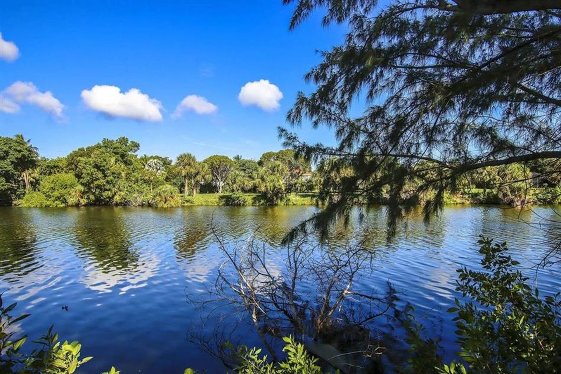 House in Sanibel, Florida 10110954