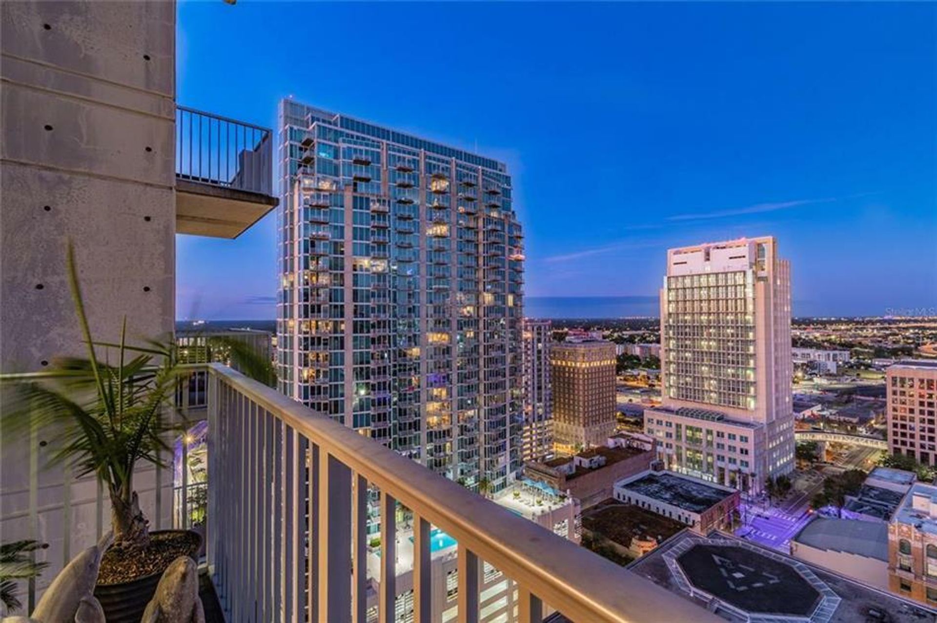 Condominium in Tampa, Florida 10111100