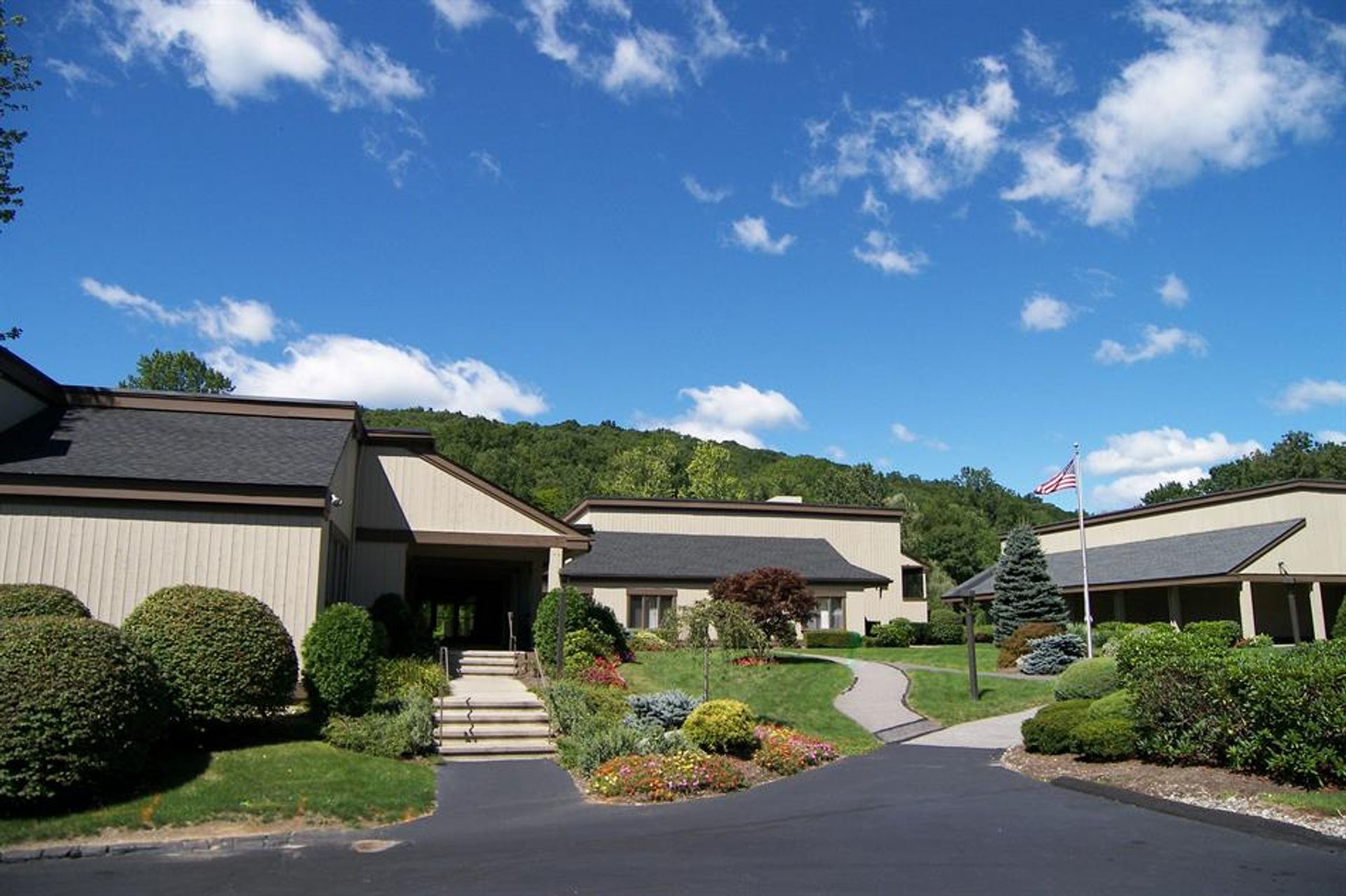 House in Somers, New York 10111621