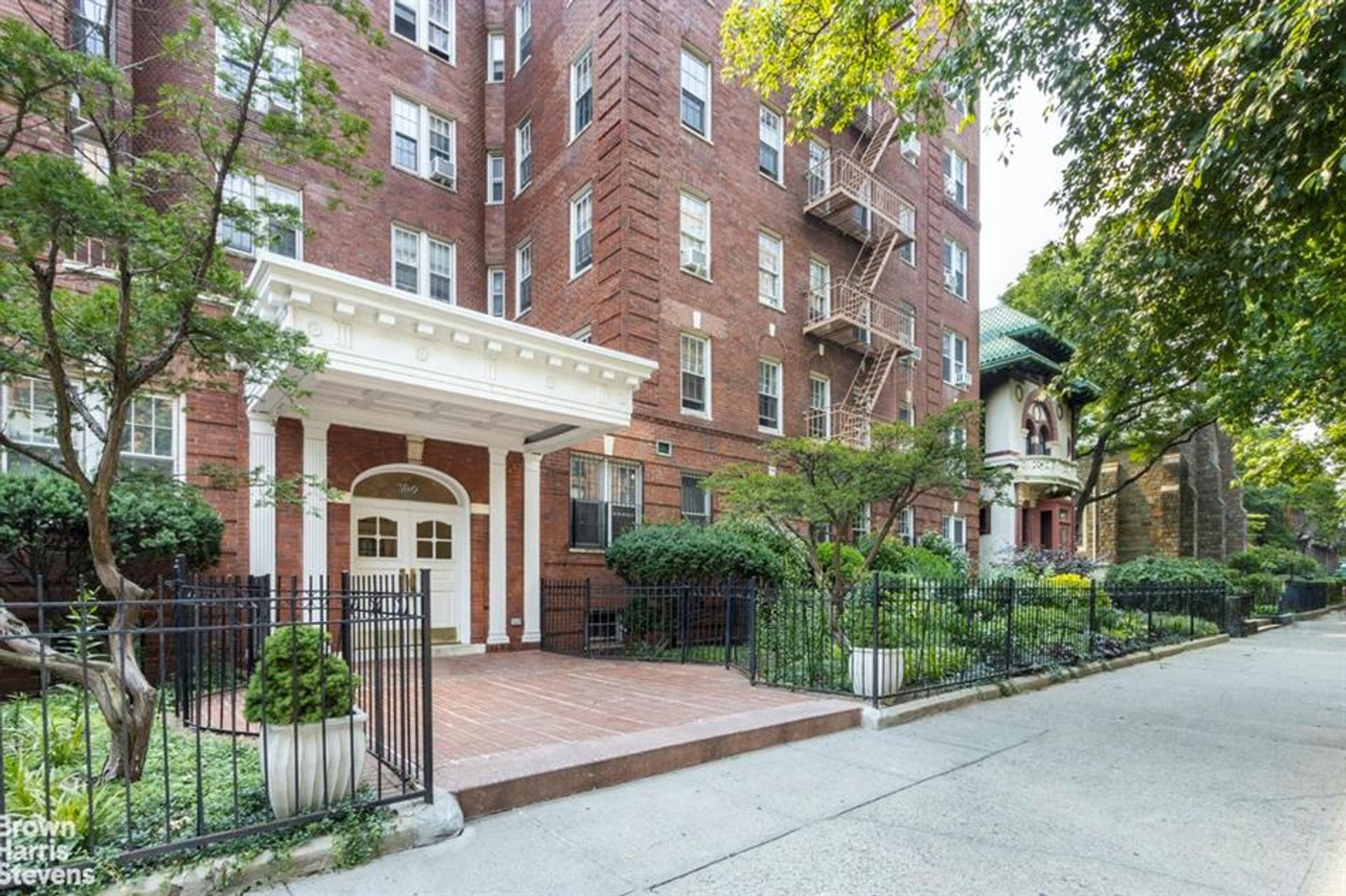 Condominium in Clinton Hill, New York 10111927