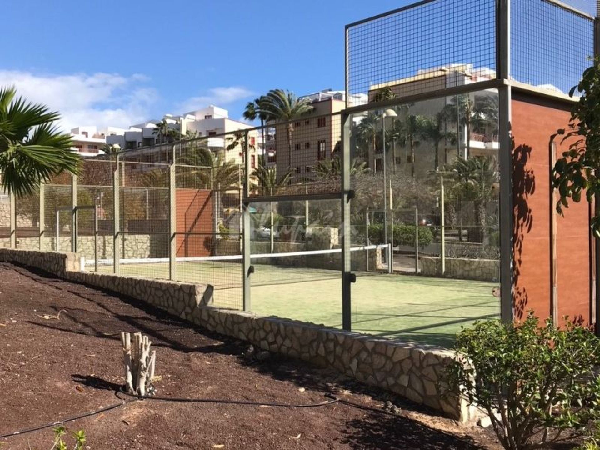 Condominium in Los Cristianos, Canarische eilanden 10112201