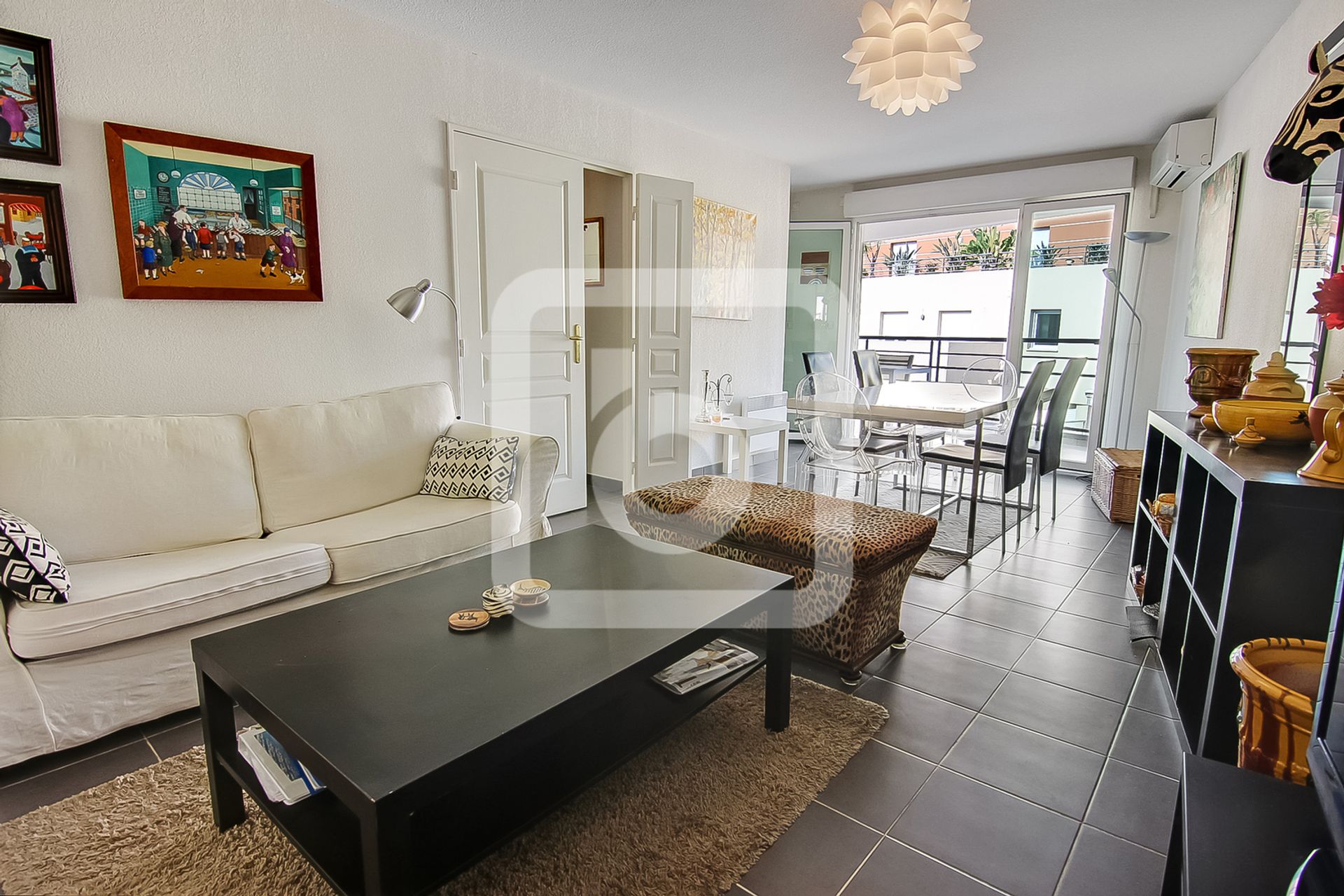 Condominio nel Juan-les-Pins, Provenza-Alpi-Costa Azzurra 10112487