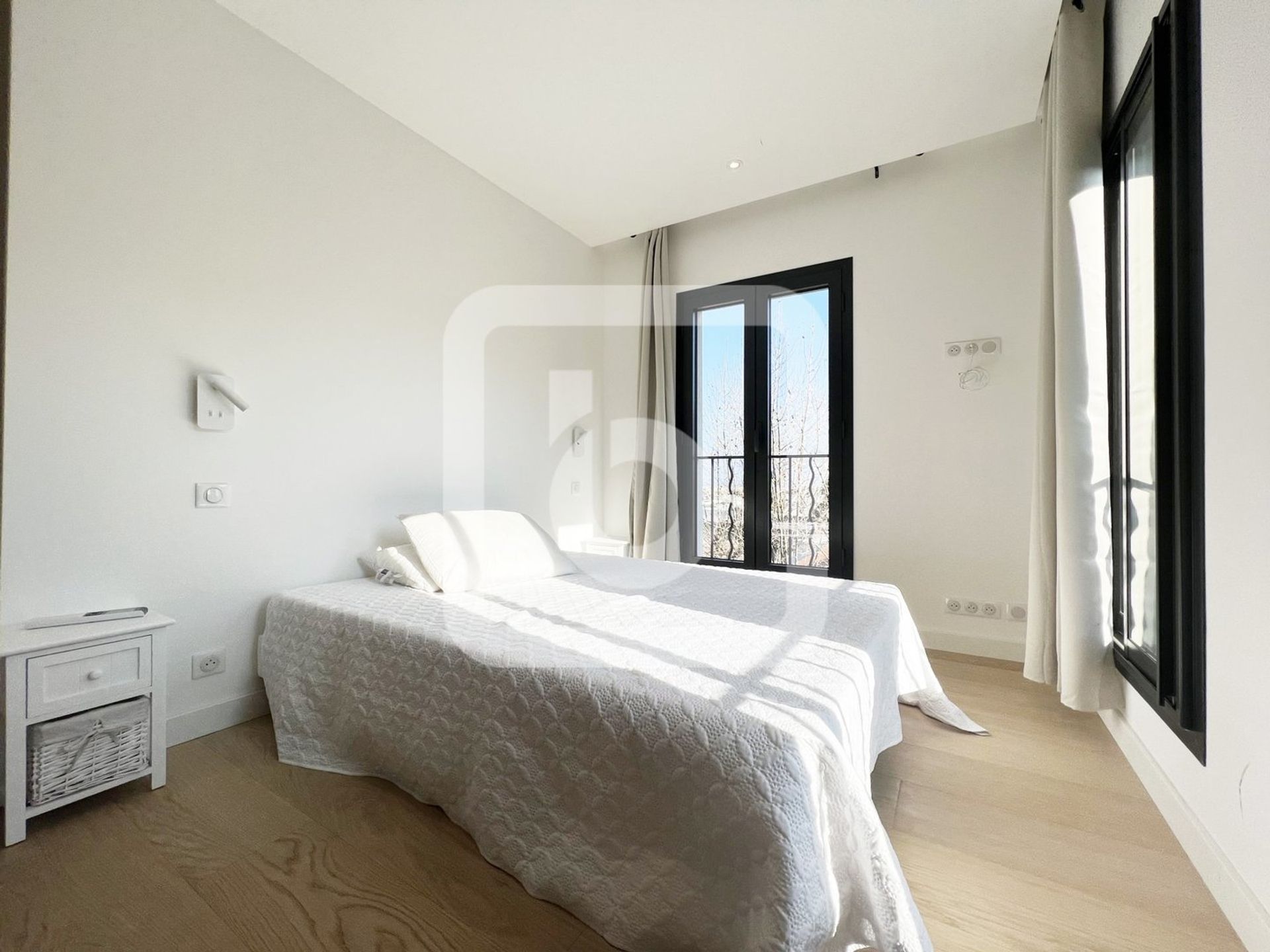 Condominium dans Antibes, Provence-Alpes-Côte d'Azur 10112543