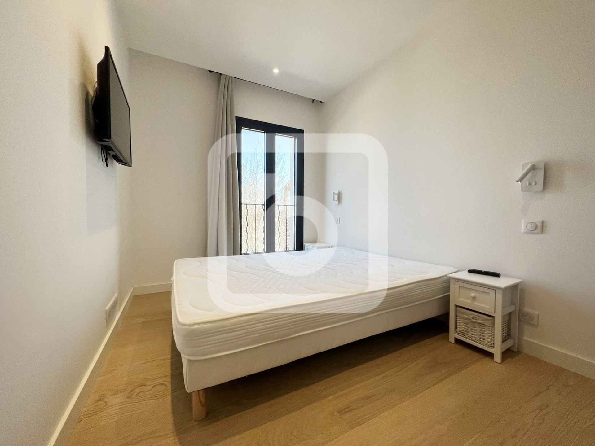 Condominium dans Antibes, Provence-Alpes-Côte d'Azur 10112543