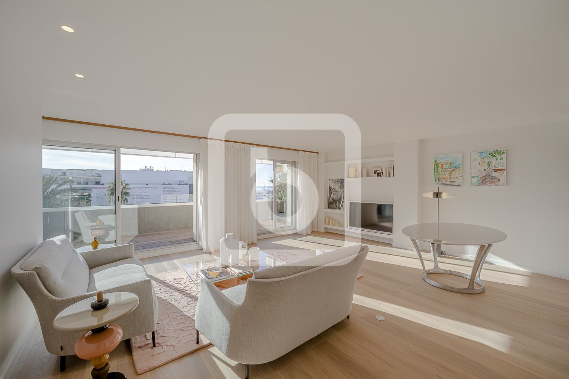 Condominium in Le Cannet, Provence-Alpes-Côte d'Azur 10112670