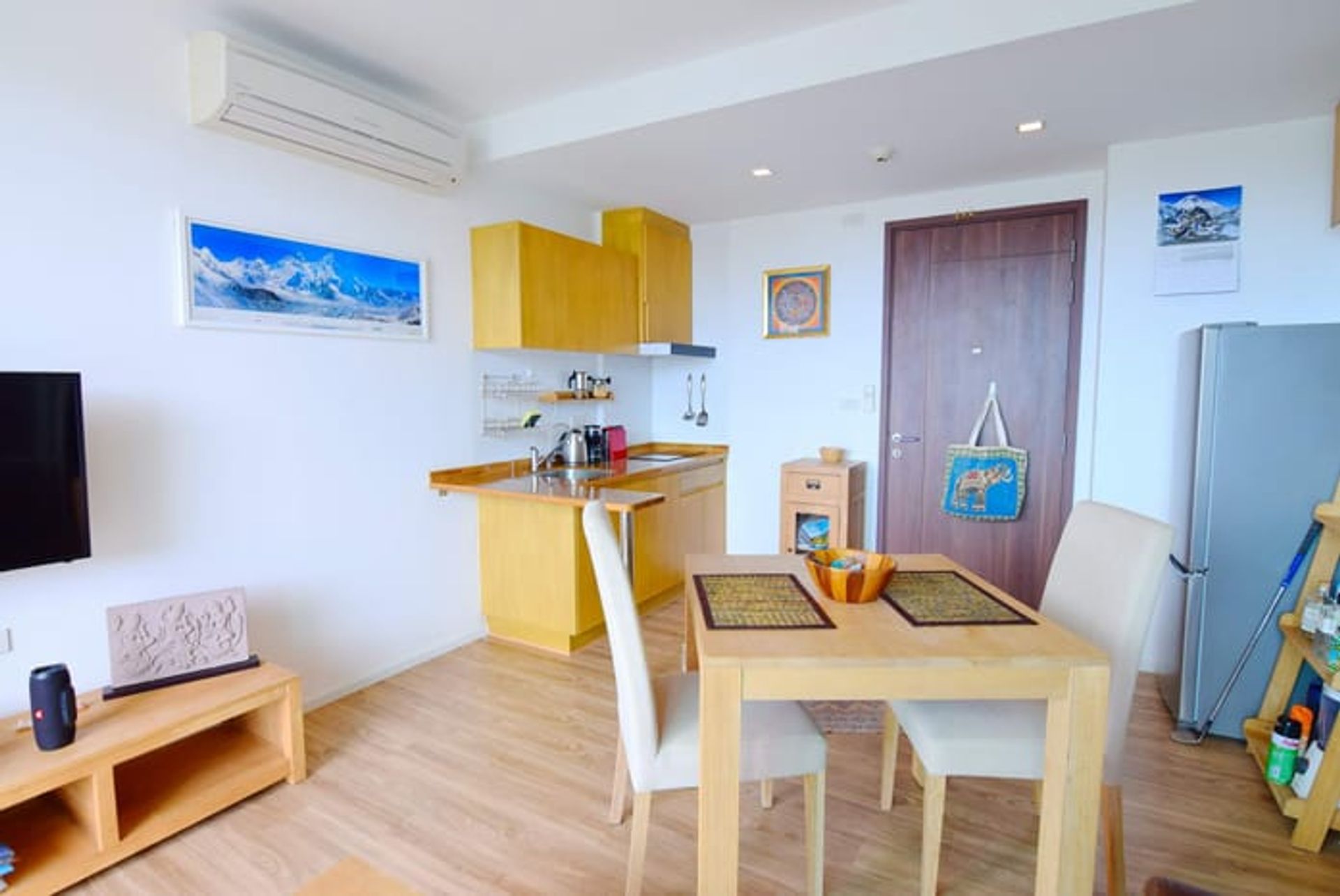 Condominio nel Tambon Nong Kae, Chang Wat Prachuap Khiri Khan 10112885