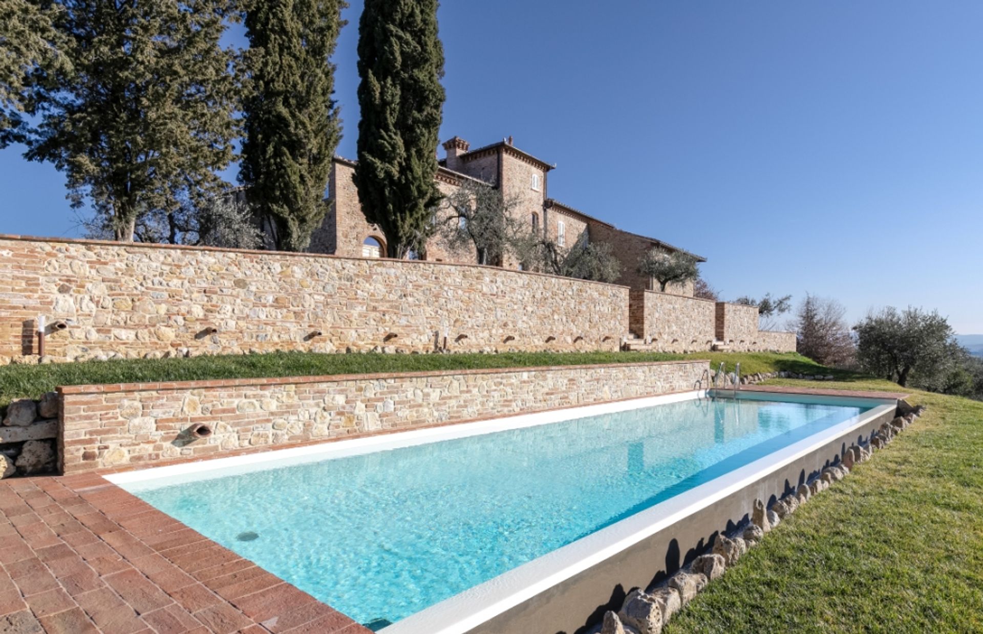 Condominium in San Gimignano, Tuscany 10112912