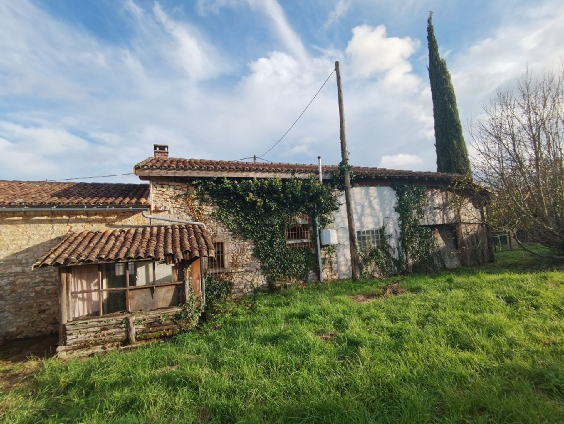 rumah dalam Cellefrouin, Nouvelle-Aquitaine 10113335