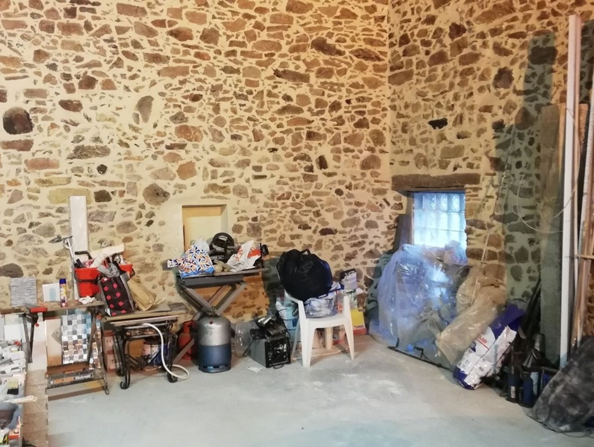 Casa nel Le Lindois, Nouvelle-Aquitaine 10113406