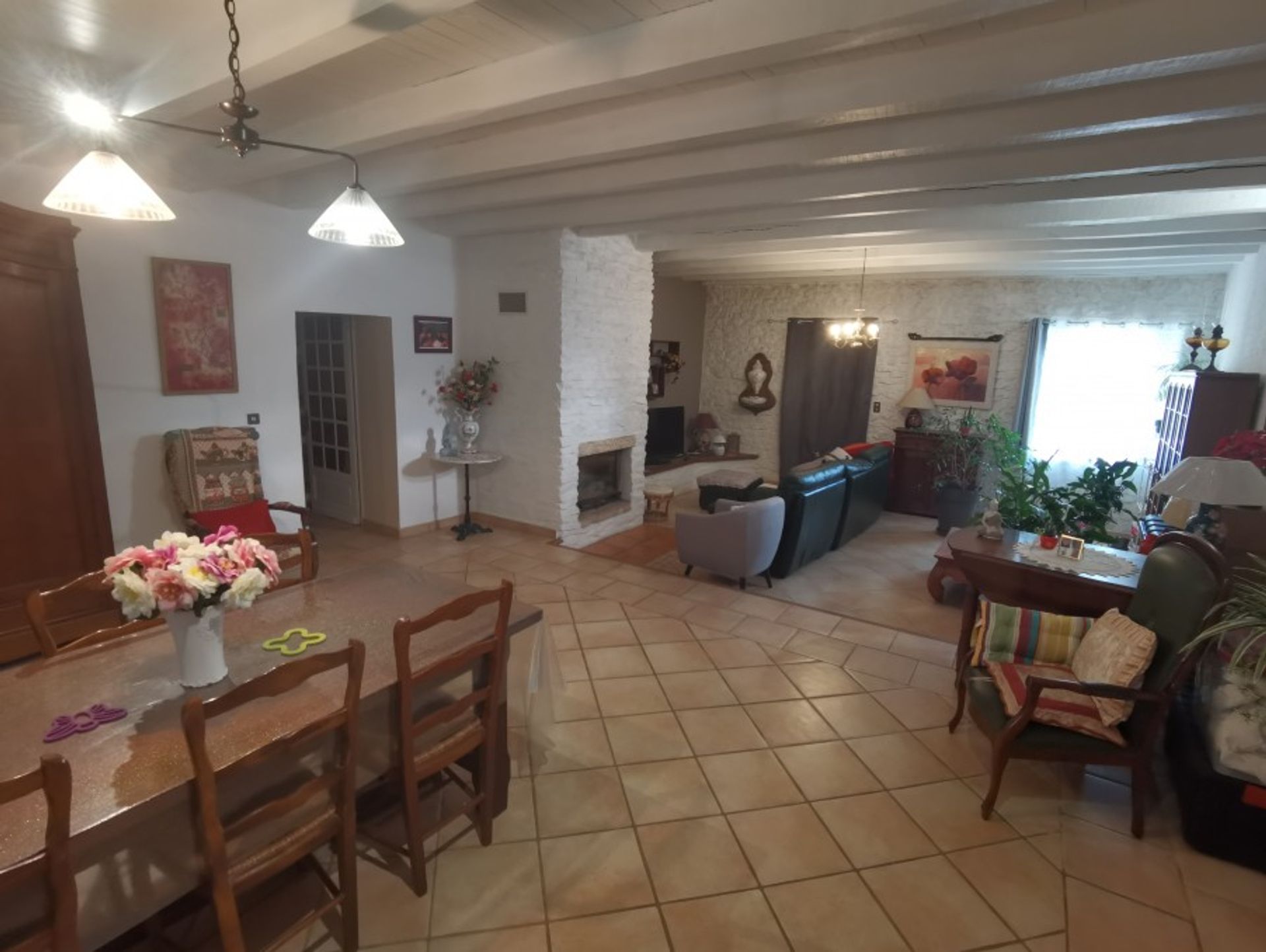 loger dans Chasseneuil-sur-Bonnieure, Nouvelle-Aquitaine 10113431