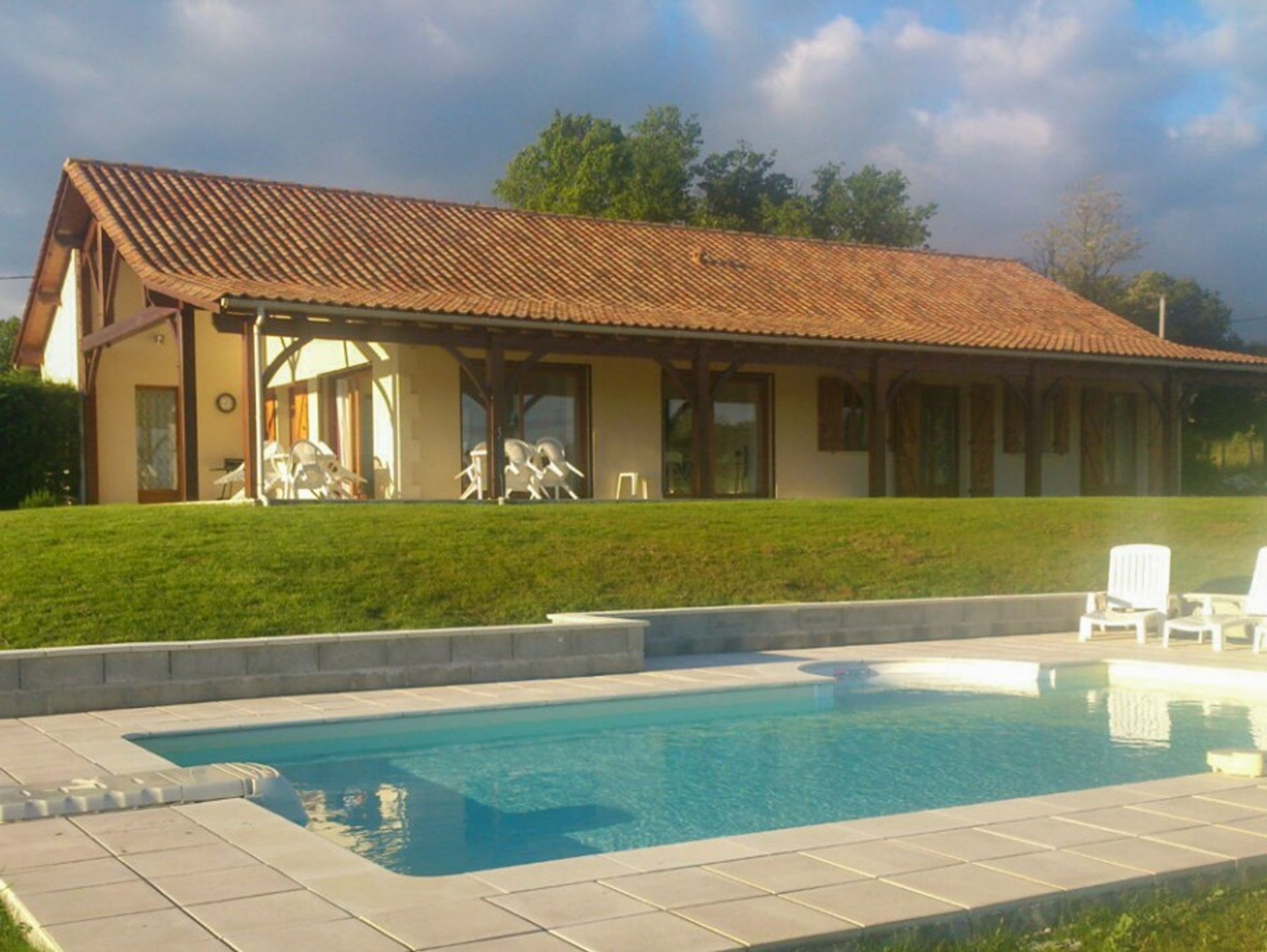 rumah dalam Cherval, Nouvelle-Aquitaine 10113467