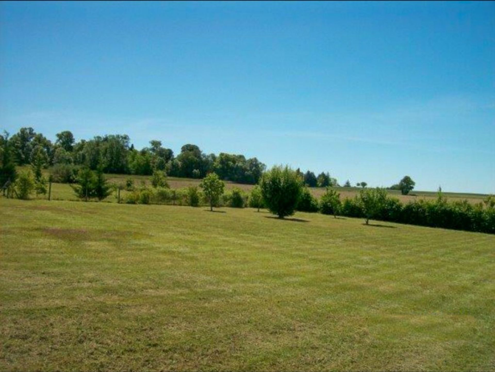 Hus i Cherval, Nouvelle-Aquitaine 10113467