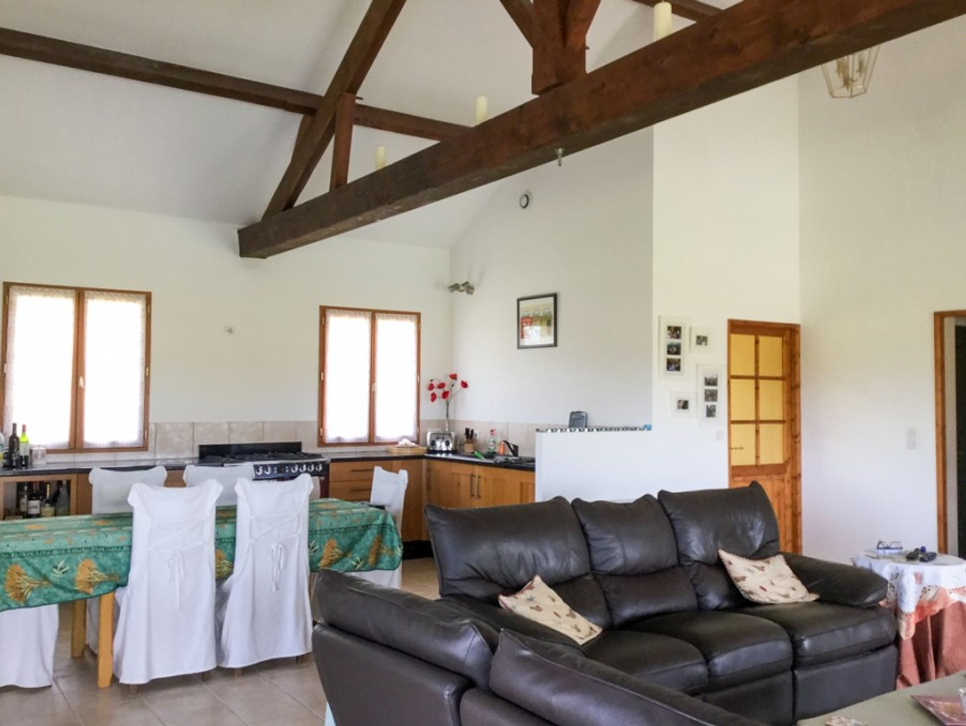 Hus i Cherval, Nouvelle-Aquitaine 10113467