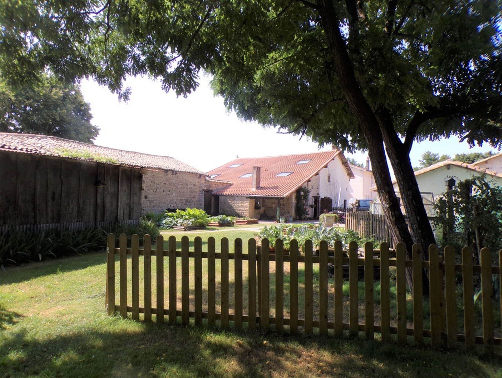 casa en Lezay, Nouvelle-Aquitaine 10113479