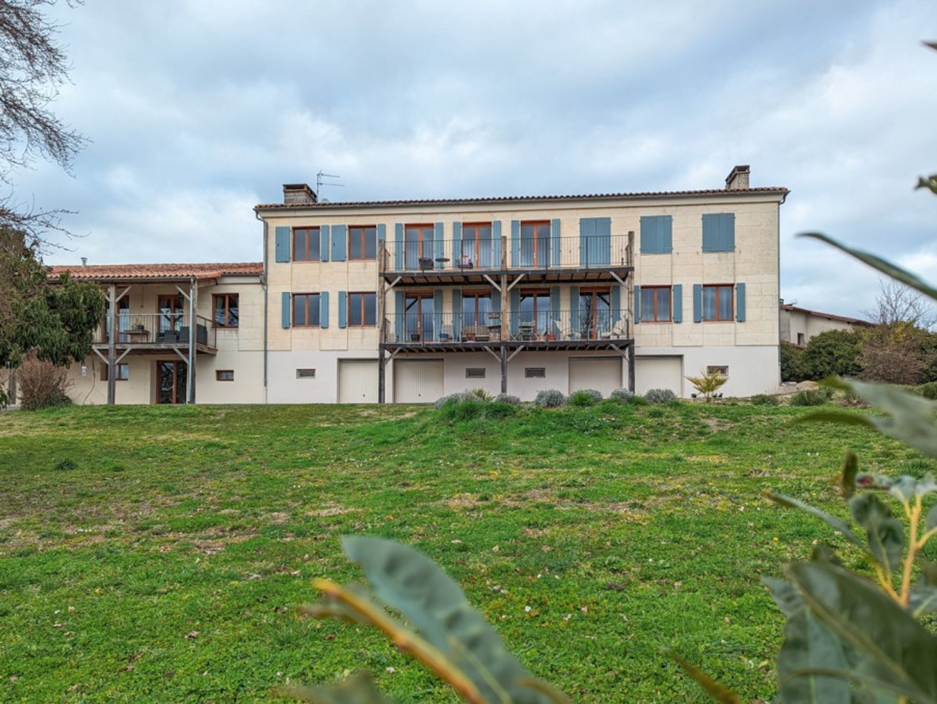 rumah dalam Aubeterre-sur-Dronne, Nouvelle-Aquitaine 10113486