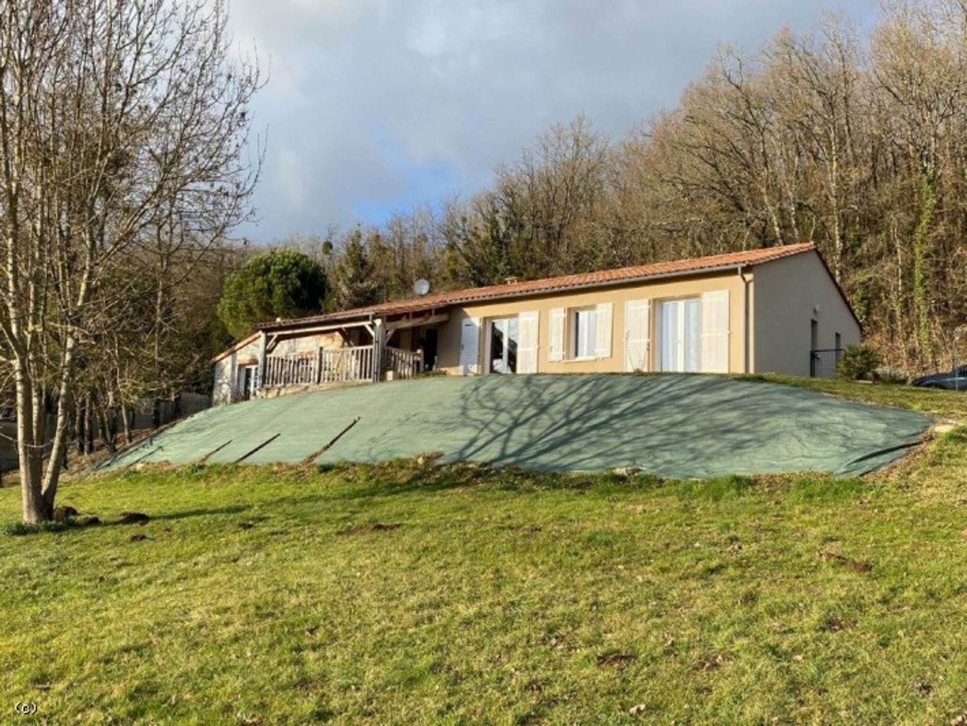 Huis in Nanteuil-en-Vallée, Nouvelle-Aquitaine 10113498