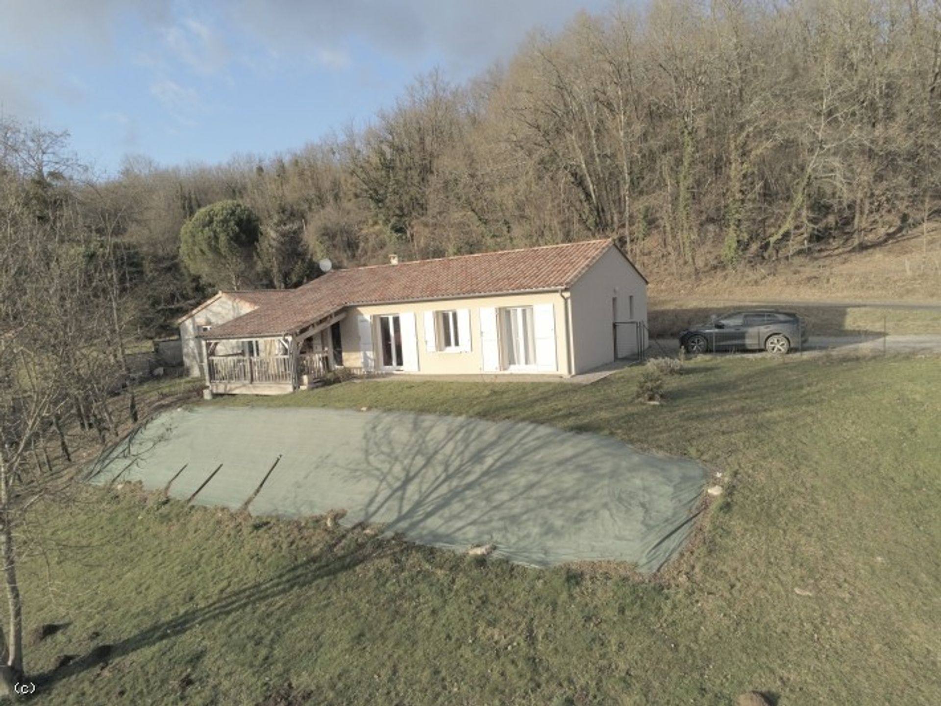 Rumah di Nanteuil-en-Vallee, Nouvelle-Aquitaine 10113498