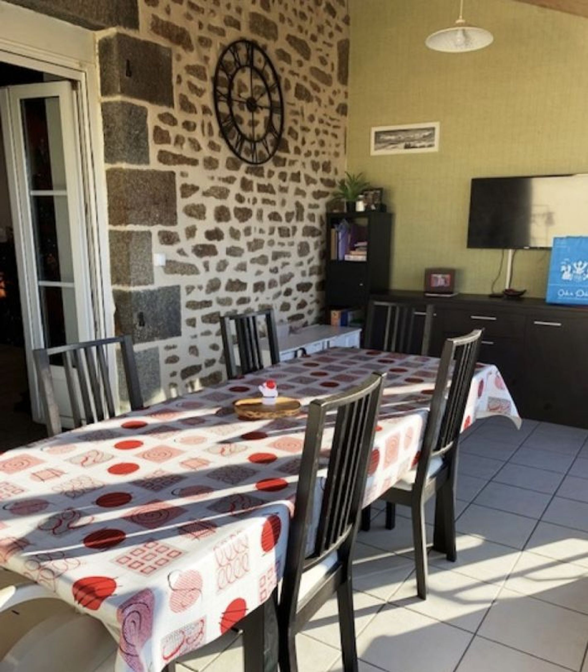 σπίτι σε Montreuil-Poulay, Pays de la Loire 10113648