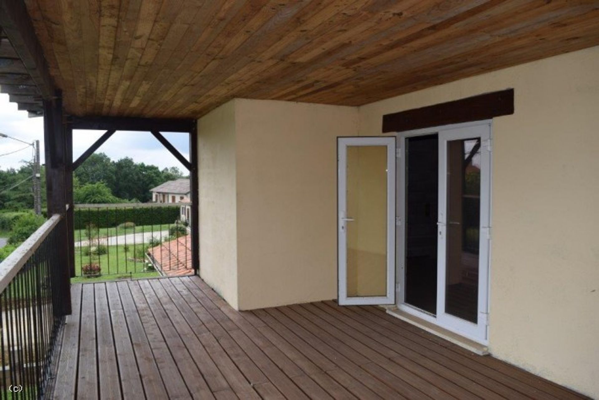 Huis in Genouillé, Nouvelle-Aquitaine 10113808