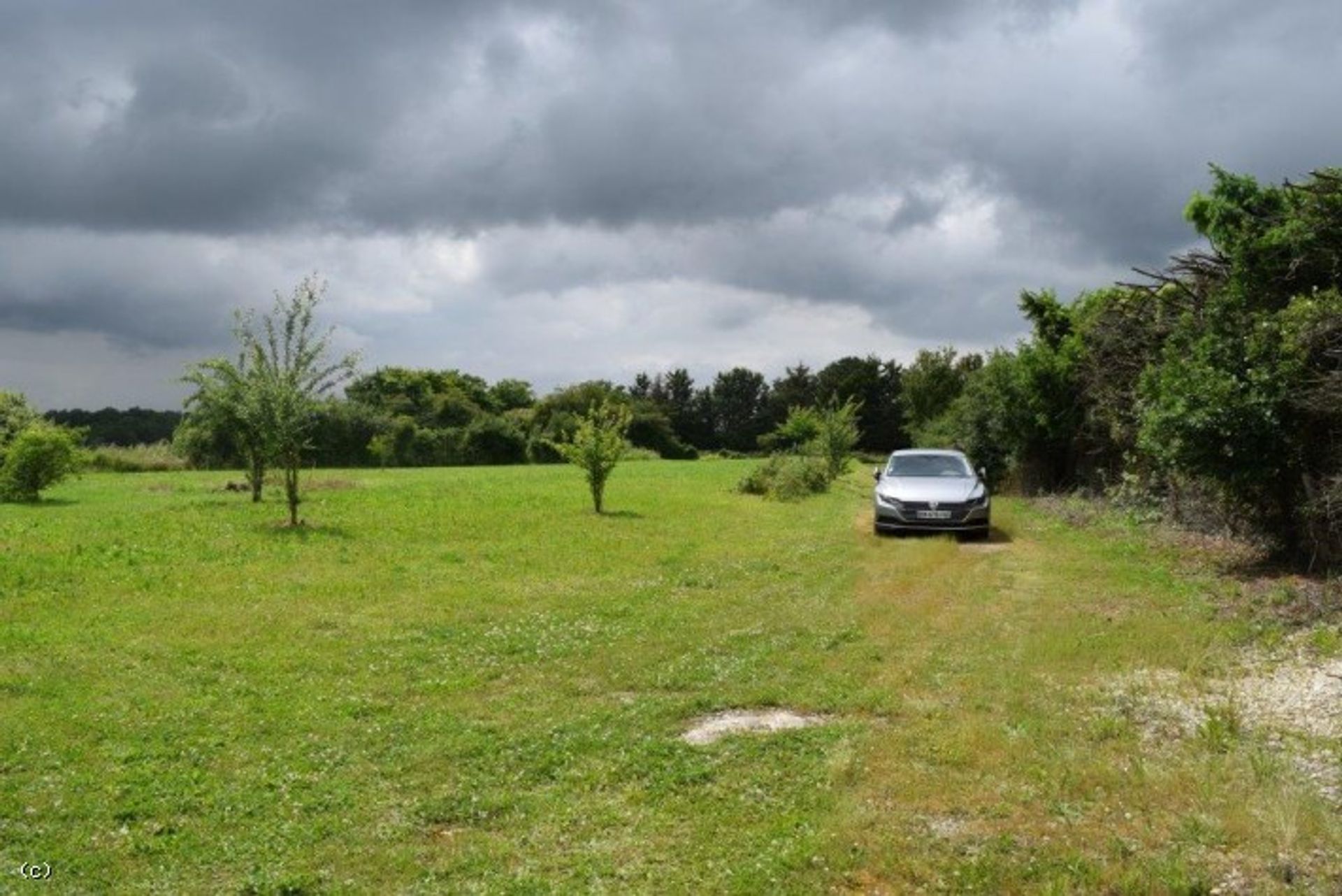 بيت في Saint-Gaudent, Nouvelle-Aquitaine 10113808