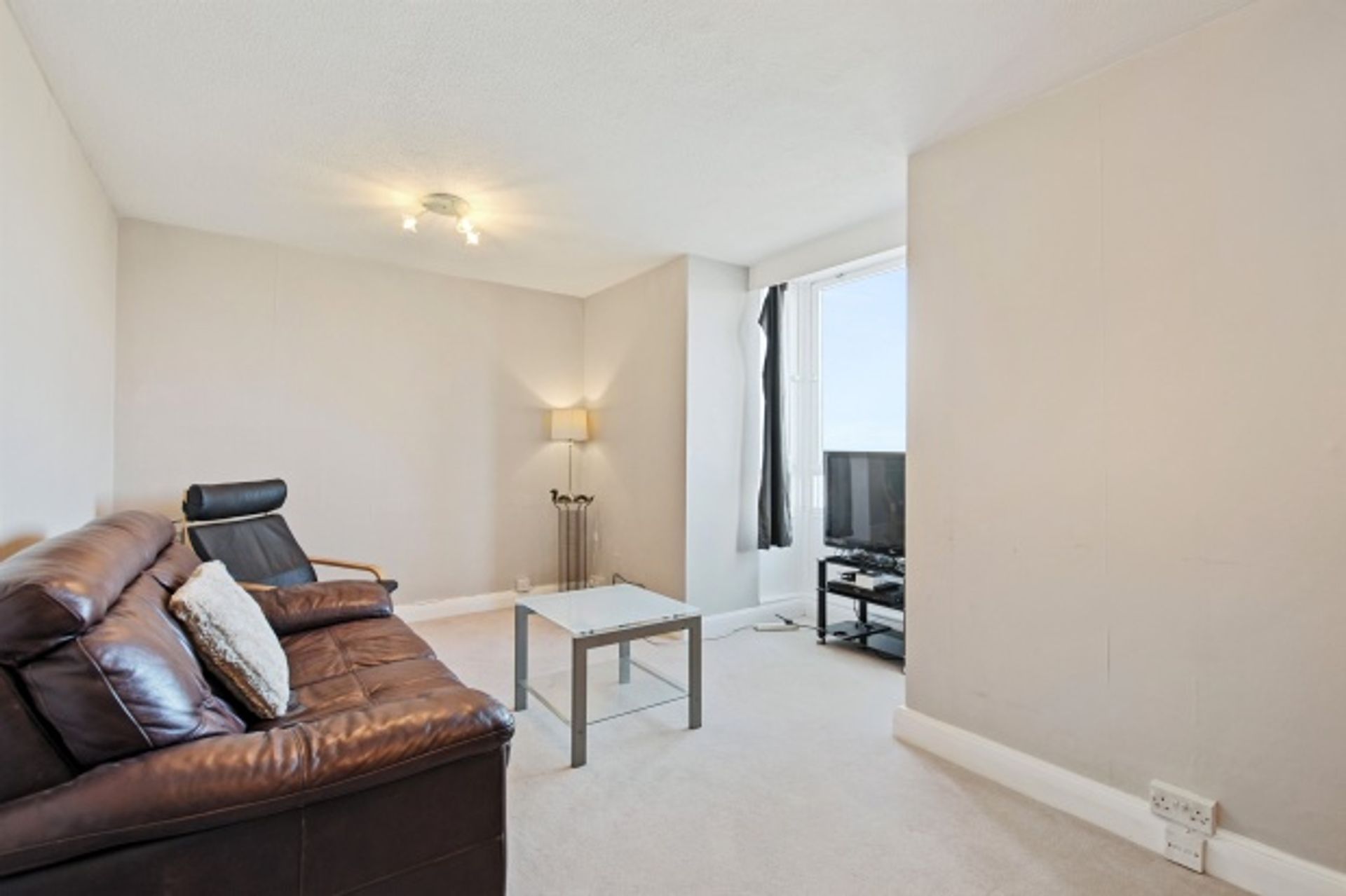 Condominium in Wandsworth, Wandsworth 10113857