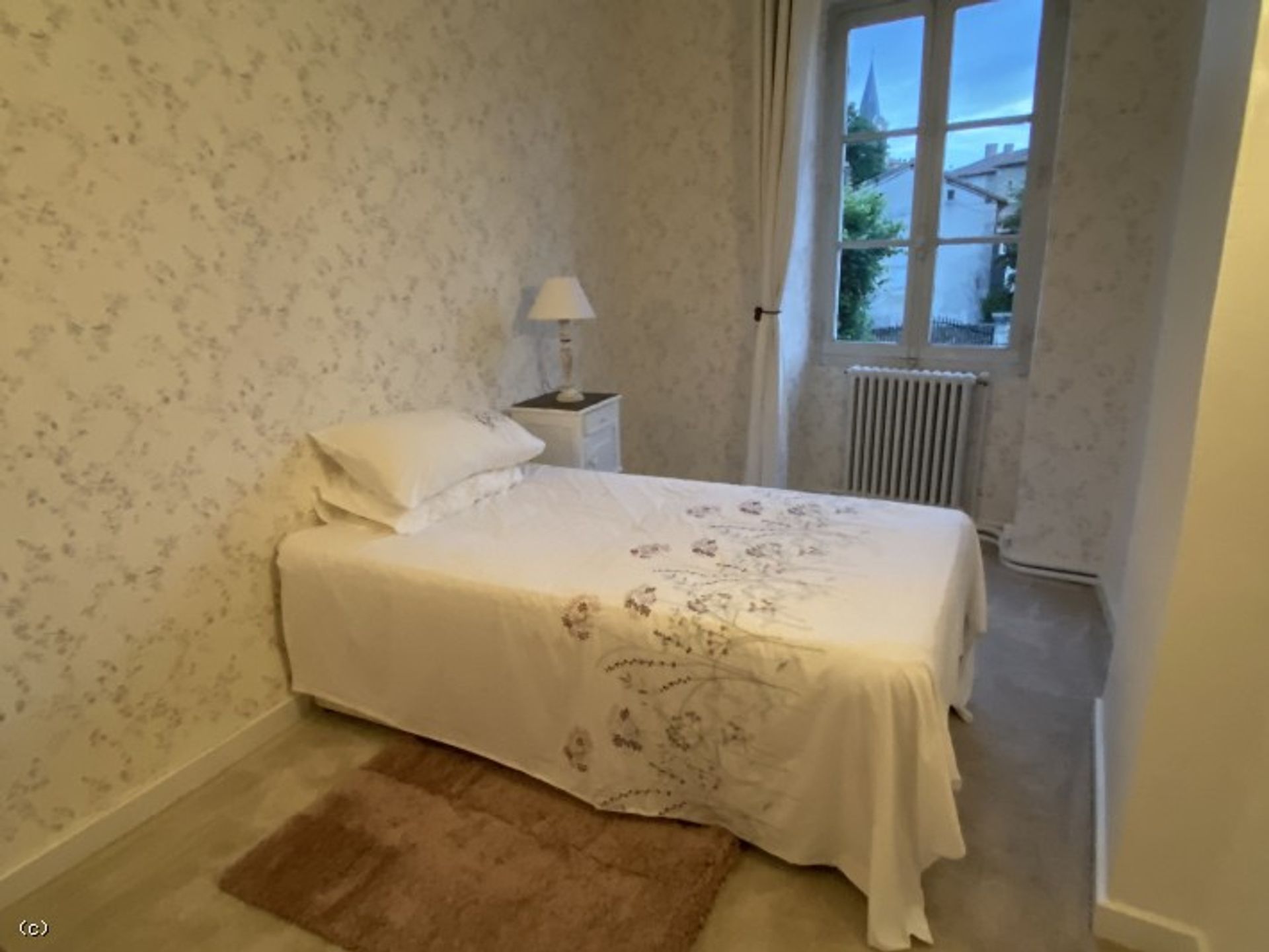 Huis in Charroux, Nouvelle-Aquitaine 10113929