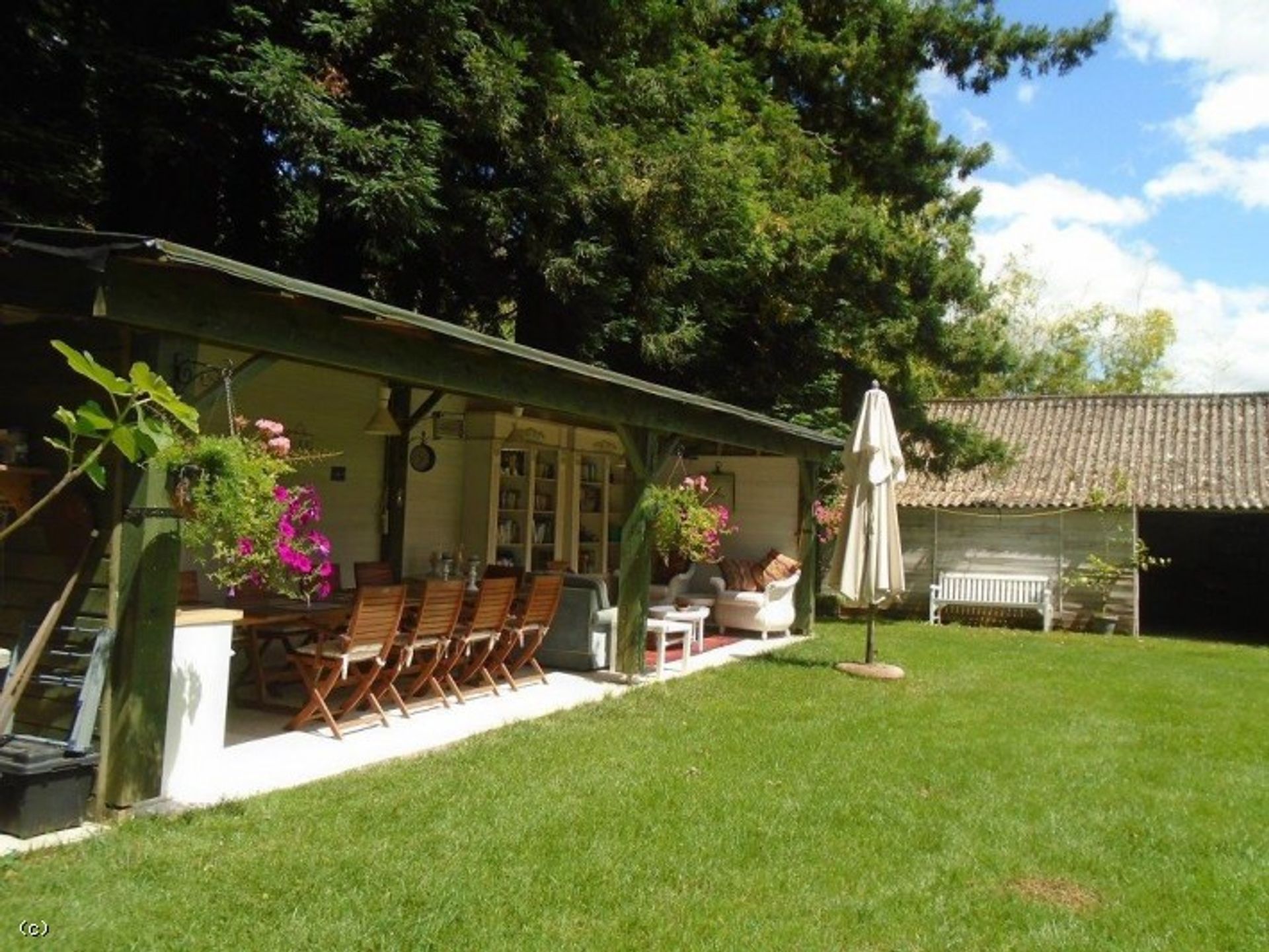 Huis in Chef-Boutonne, Nouvelle-Aquitaine 10113933