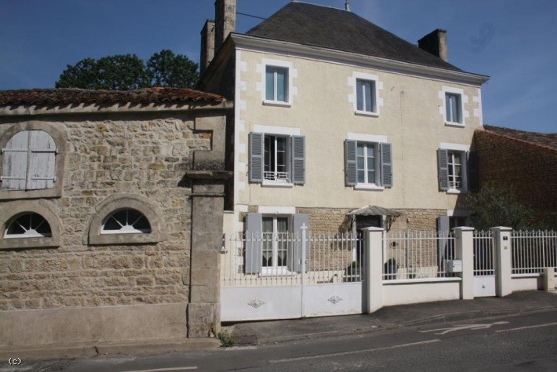 House in Ardilleux, Nouvelle-Aquitaine 10113935