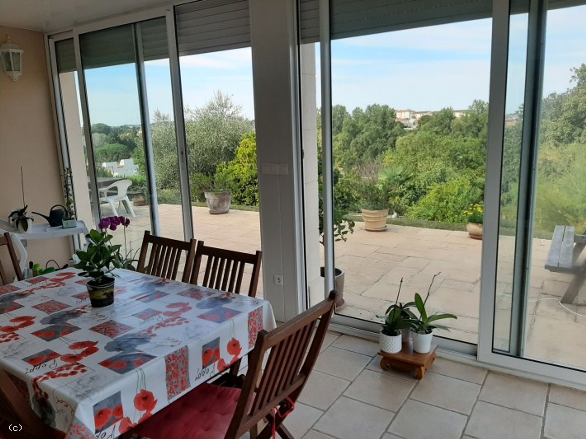 Condominium in Ruffec, Nouvelle-Aquitaine 10113941