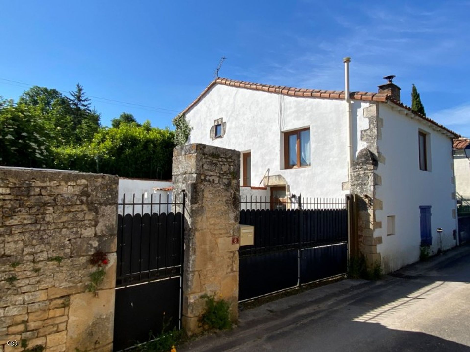 Hus i Aunac-sur-Charente, Nouvelle-Aquitaine 10113959