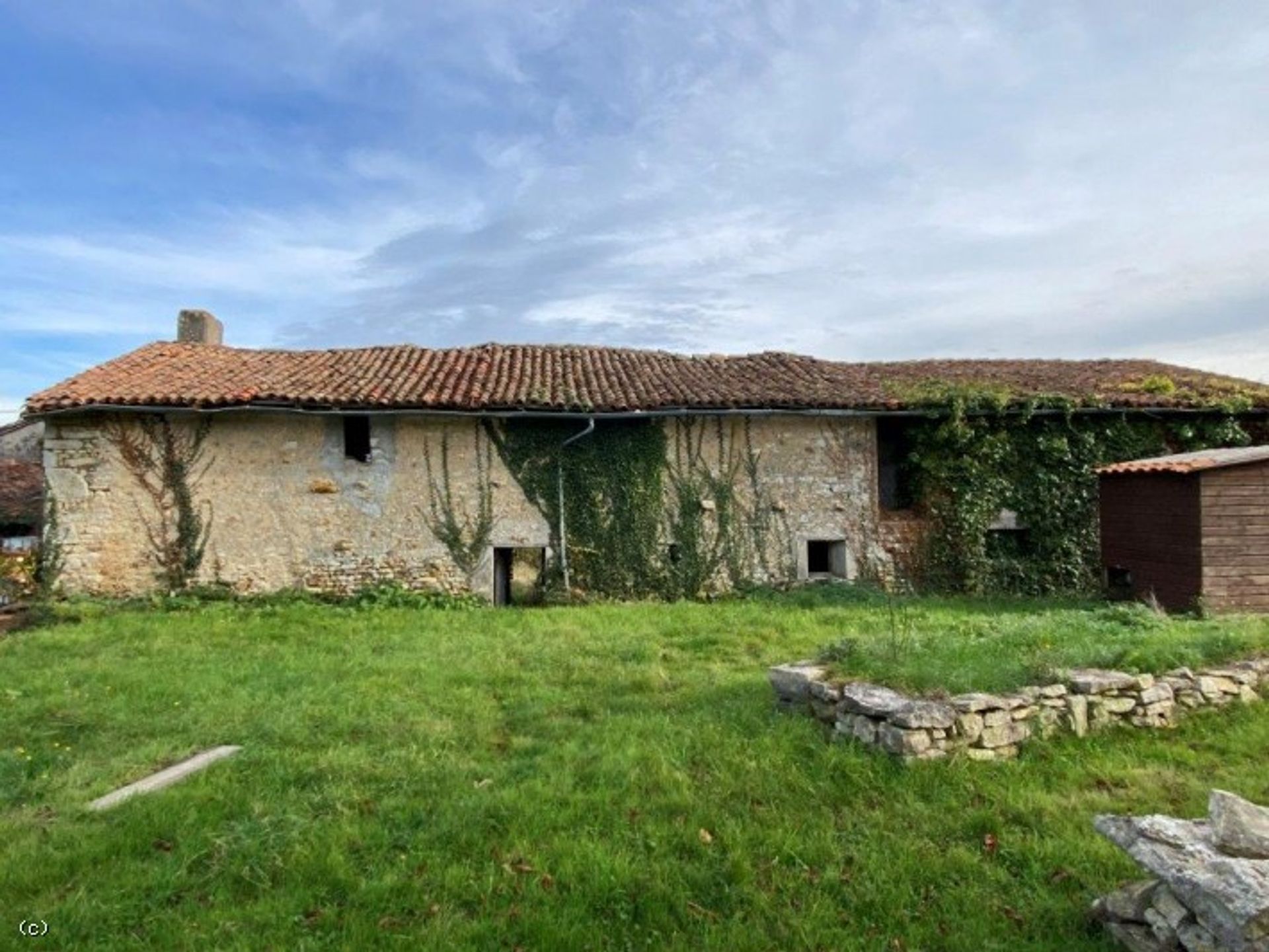 Hus i Champagne-Mouton, Nouvelle-Aquitaine 10113981