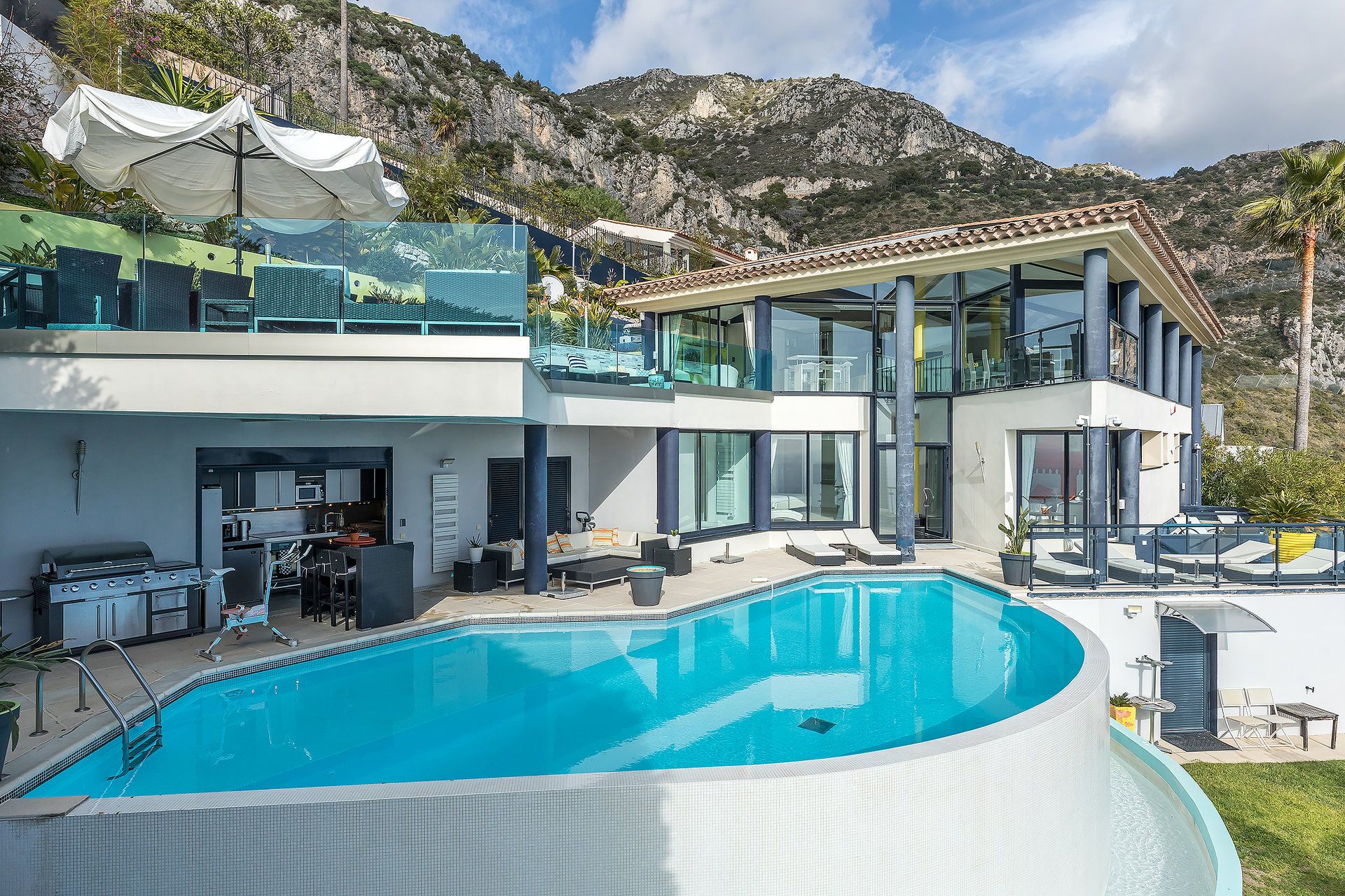 rumah dalam Eze, Provence-Alpes-Côte d'Azur 10114283