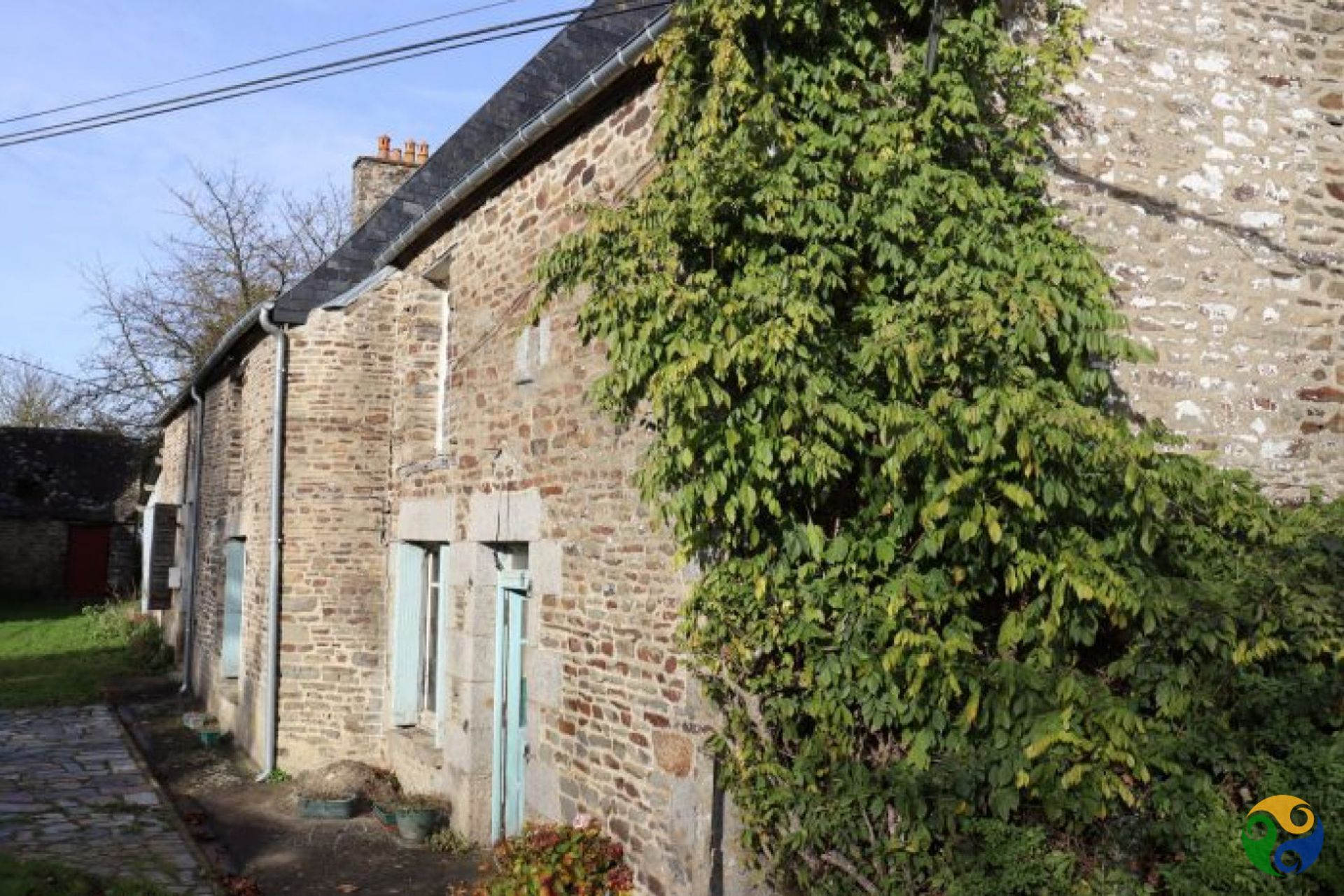 rumah dalam Pontorson, Normandy 10114343