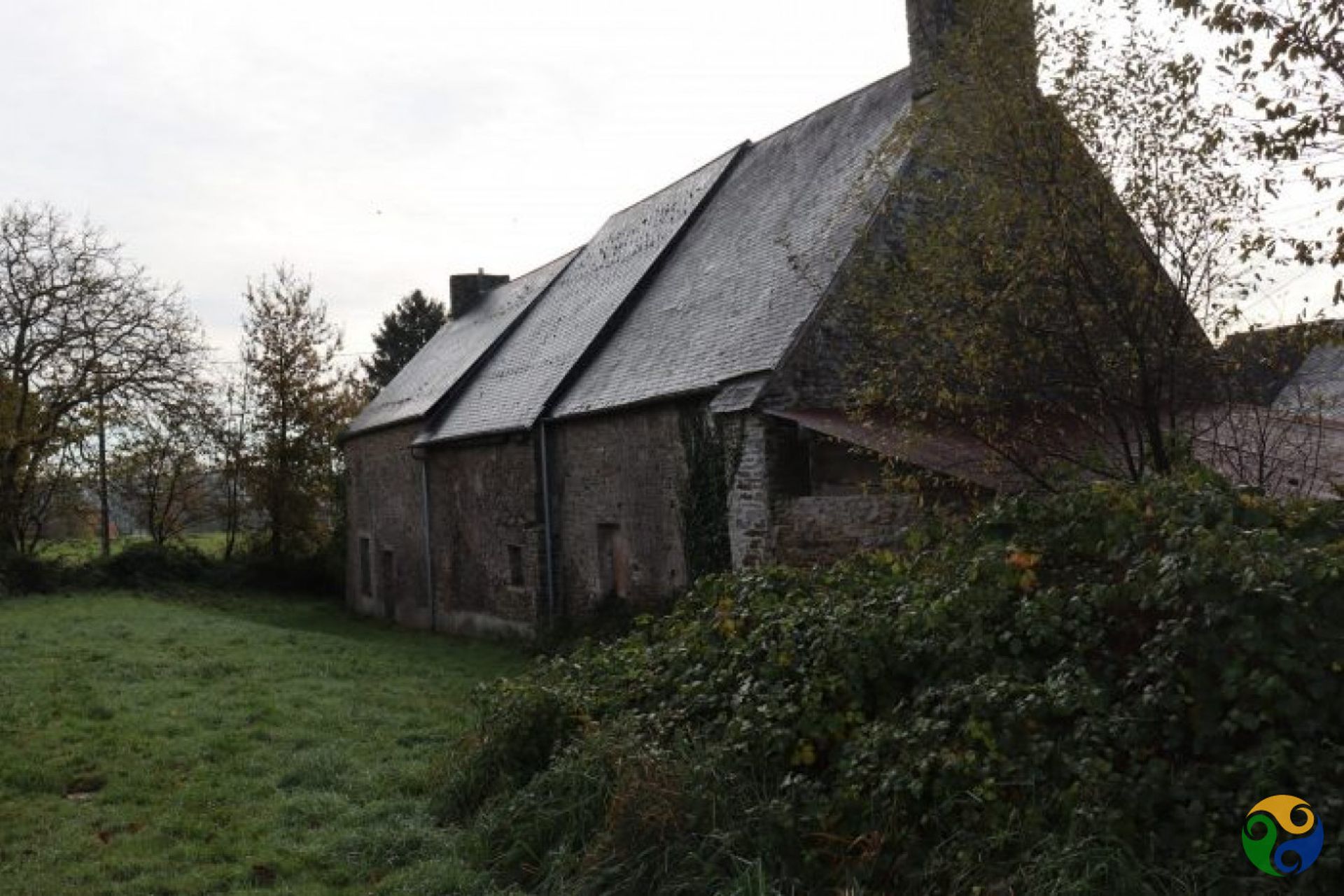 rumah dalam Pontorson, Normandy 10114343