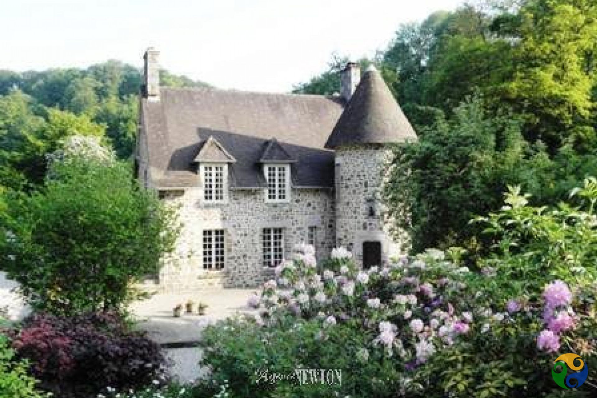 жилой дом в Villedieu-les-Poeles, Normandie 10114385