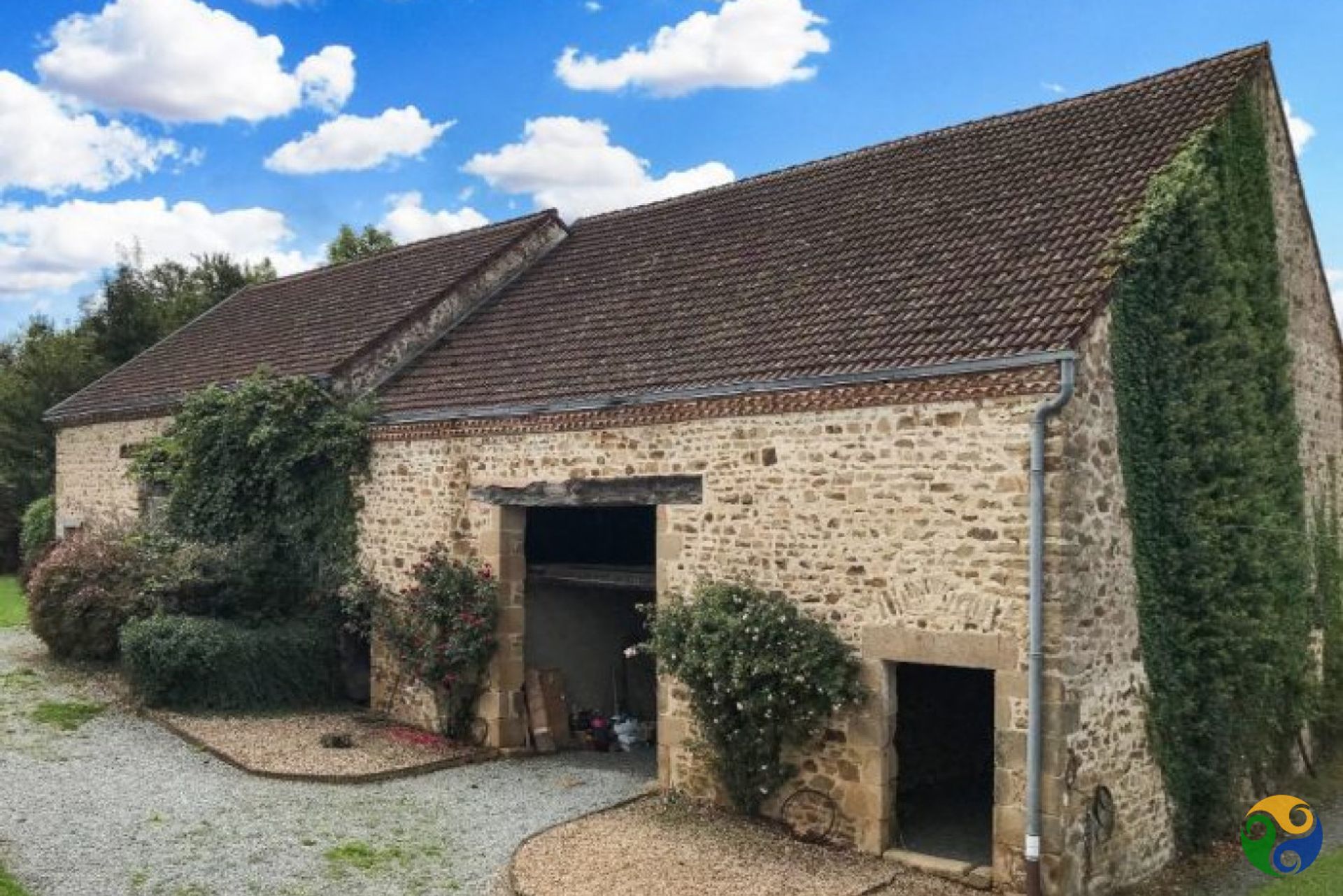 casa en Dompierre-les-Églises, Nouvelle-Aquitaine 10114464