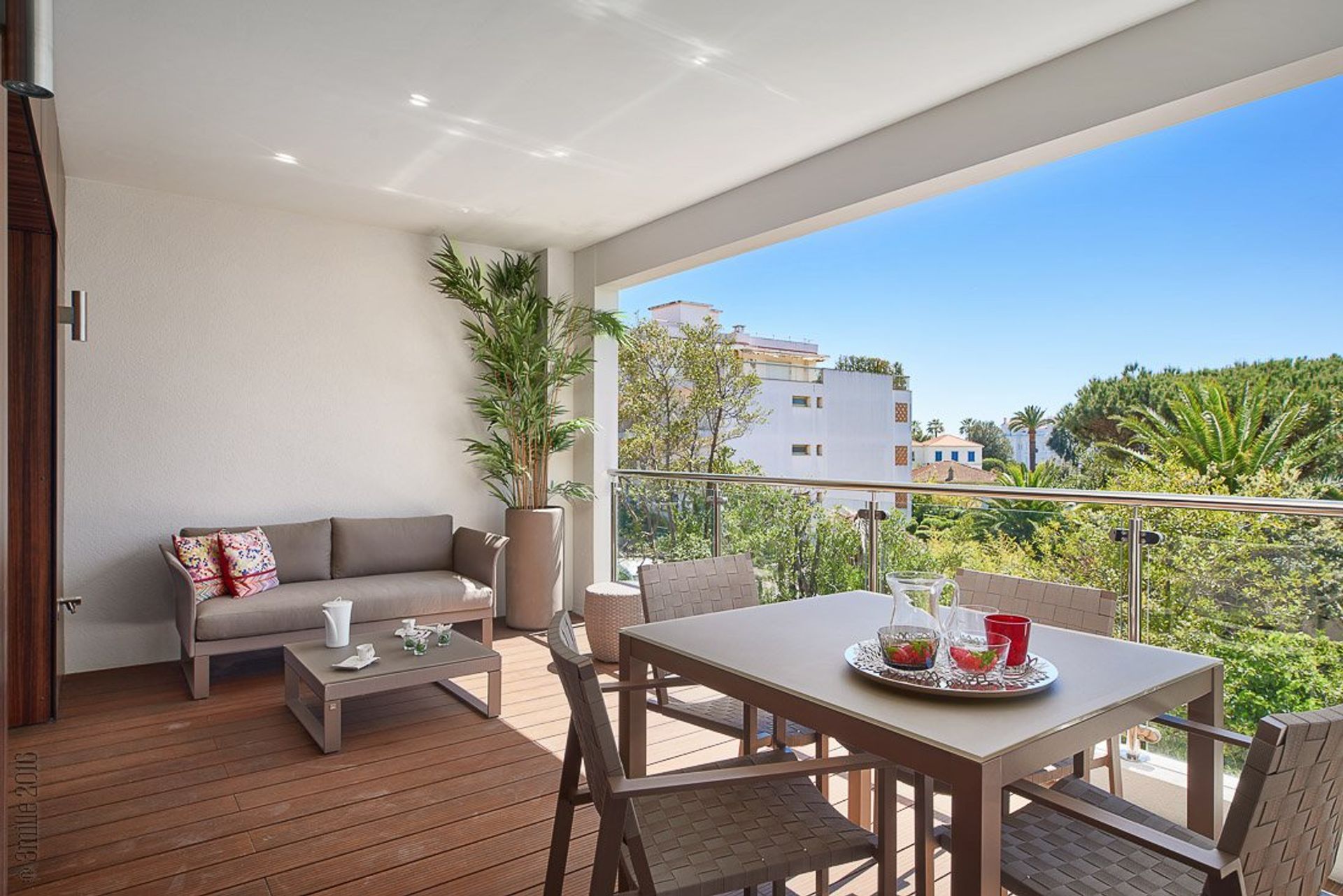 Condominium dans Juan les Pins, Provence-Alpes-Côte d'Azur 10115619