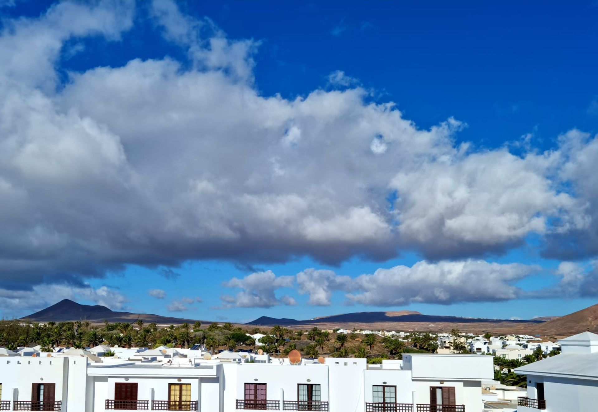 Talo sisään Costa Teguise, Canary Islands 10116113